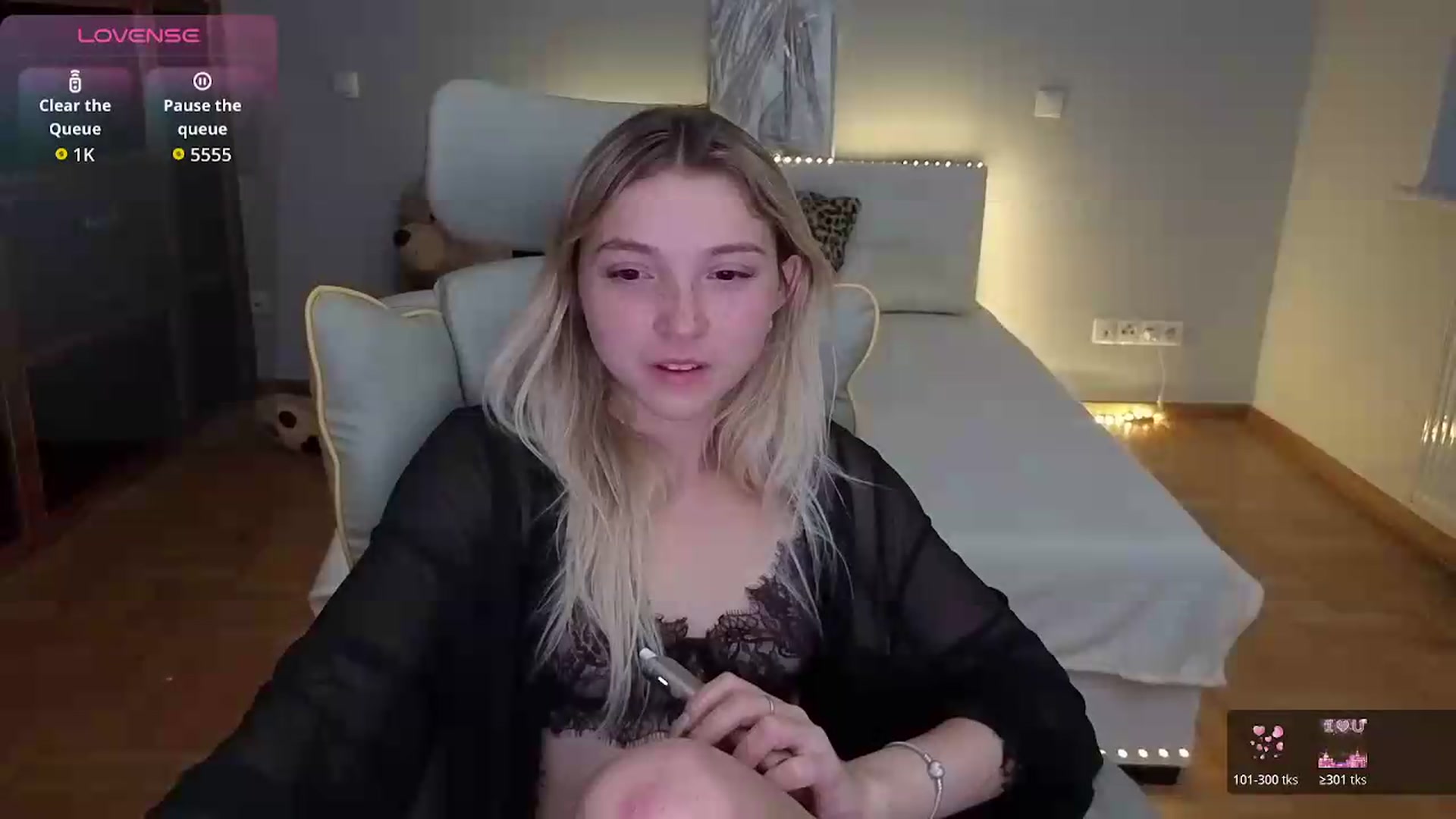 Gallery image thumbnail from Daisyy's myfreecams stream on, 07/12/2026, 04:16 image 18 of 20
