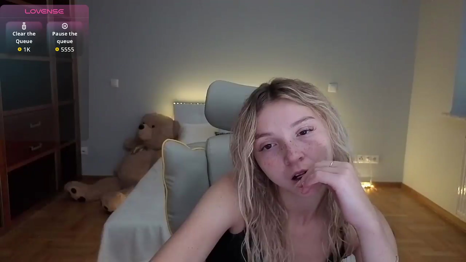 Gallery image thumbnail from Daisyy's myfreecams stream on, 07/12/2026, 13:46 image 14 of 20