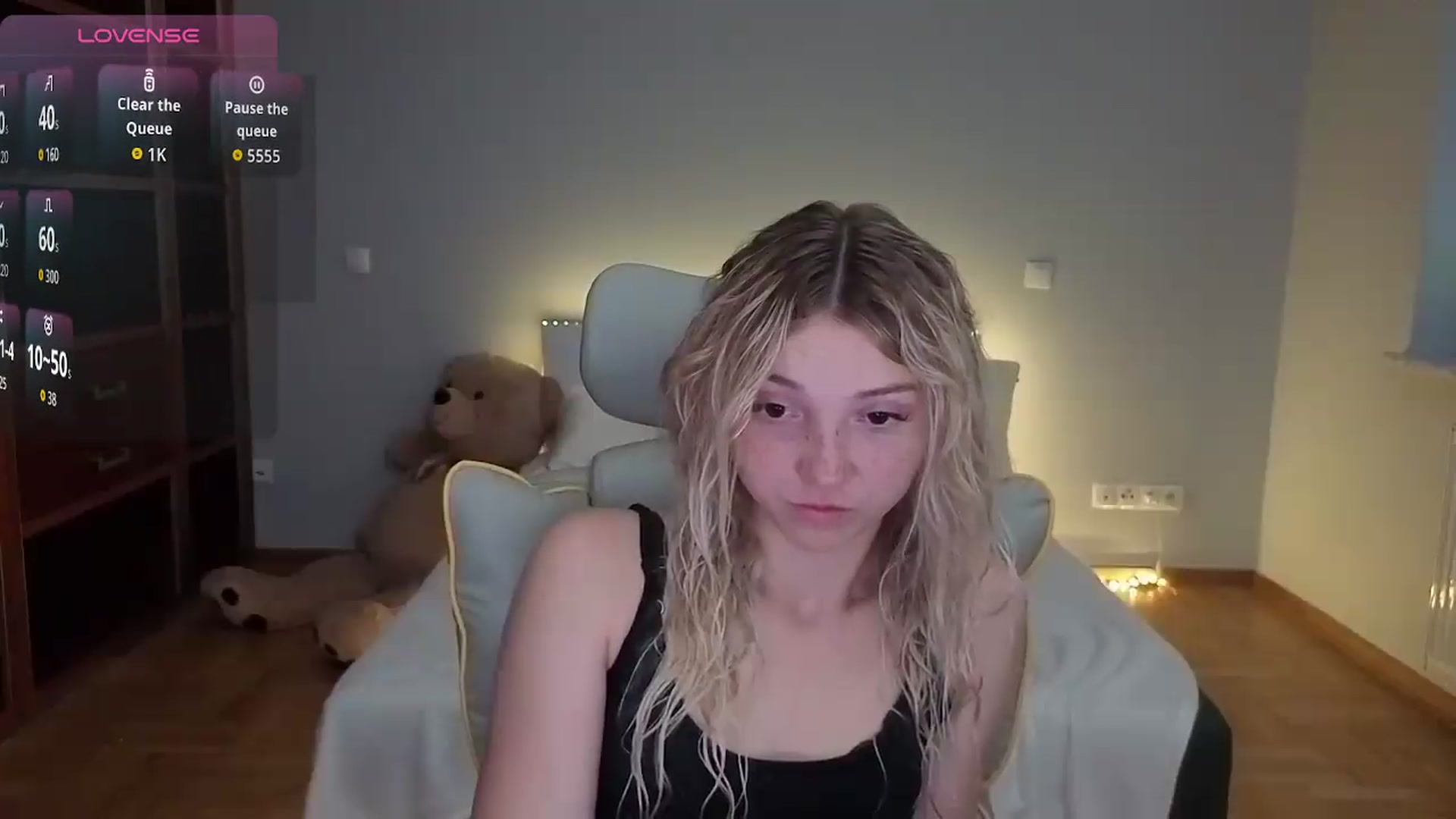 Gallery image thumbnail from Daisyy's myfreecams stream on, 07/12/2026, 13:46 image 18 of 20