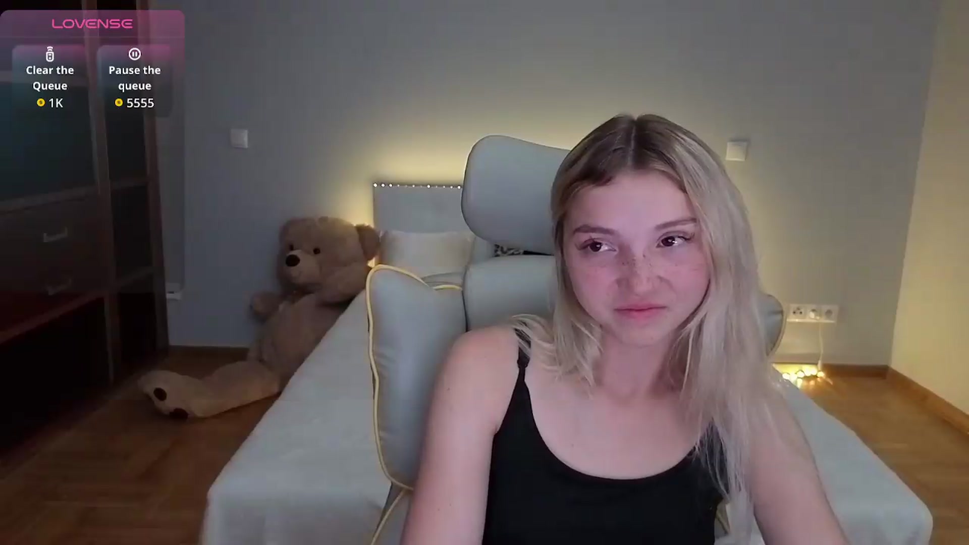 Gallery image thumbnail from Daisyy's myfreecams stream on, 07/13/2026, 01:51 image 17 of 20