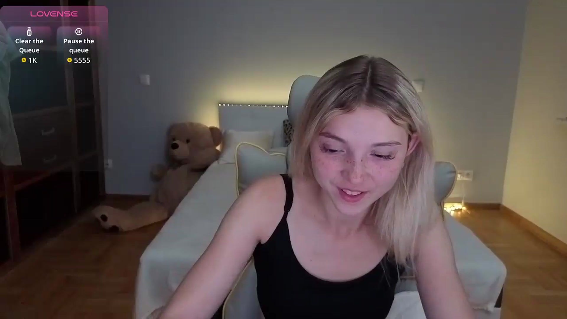 Gallery image thumbnail from Daisyy's myfreecams stream on, 07/13/2026, 01:51 image 13 of 20