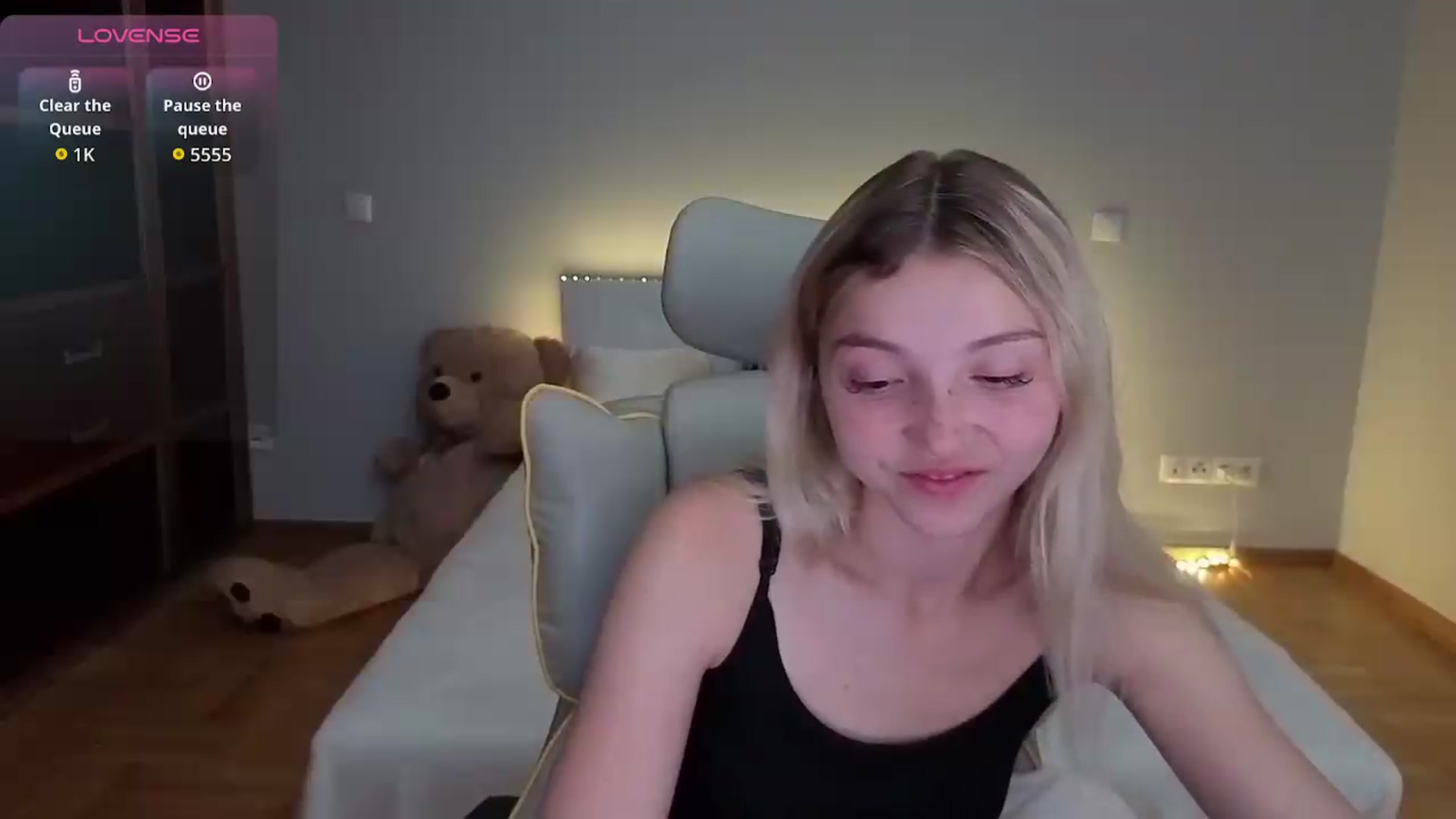 Gallery image thumbnail from Daisyy's myfreecams stream on, 07/13/2026, 01:51 image 15 of 20