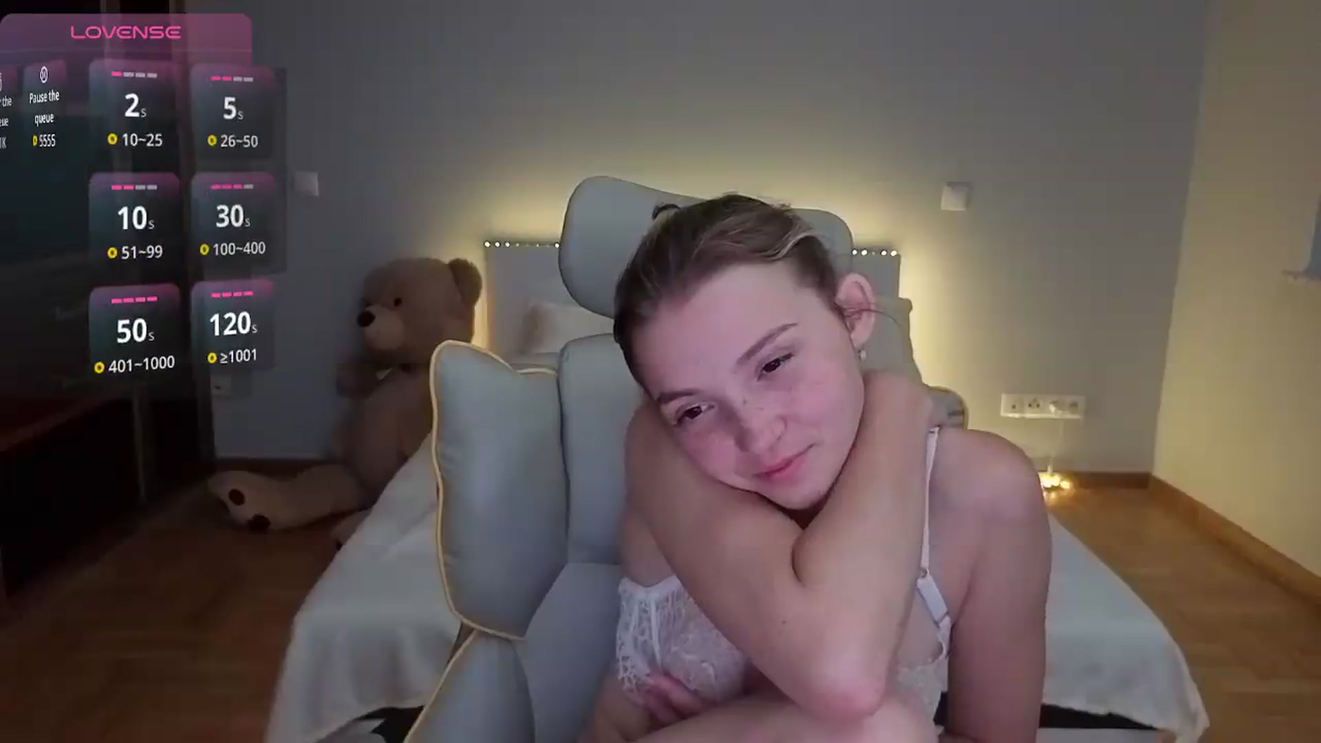 Gallery image thumbnail from Daisyy's myfreecams stream on, 07/14/2026, 02:47 image 11 of 20