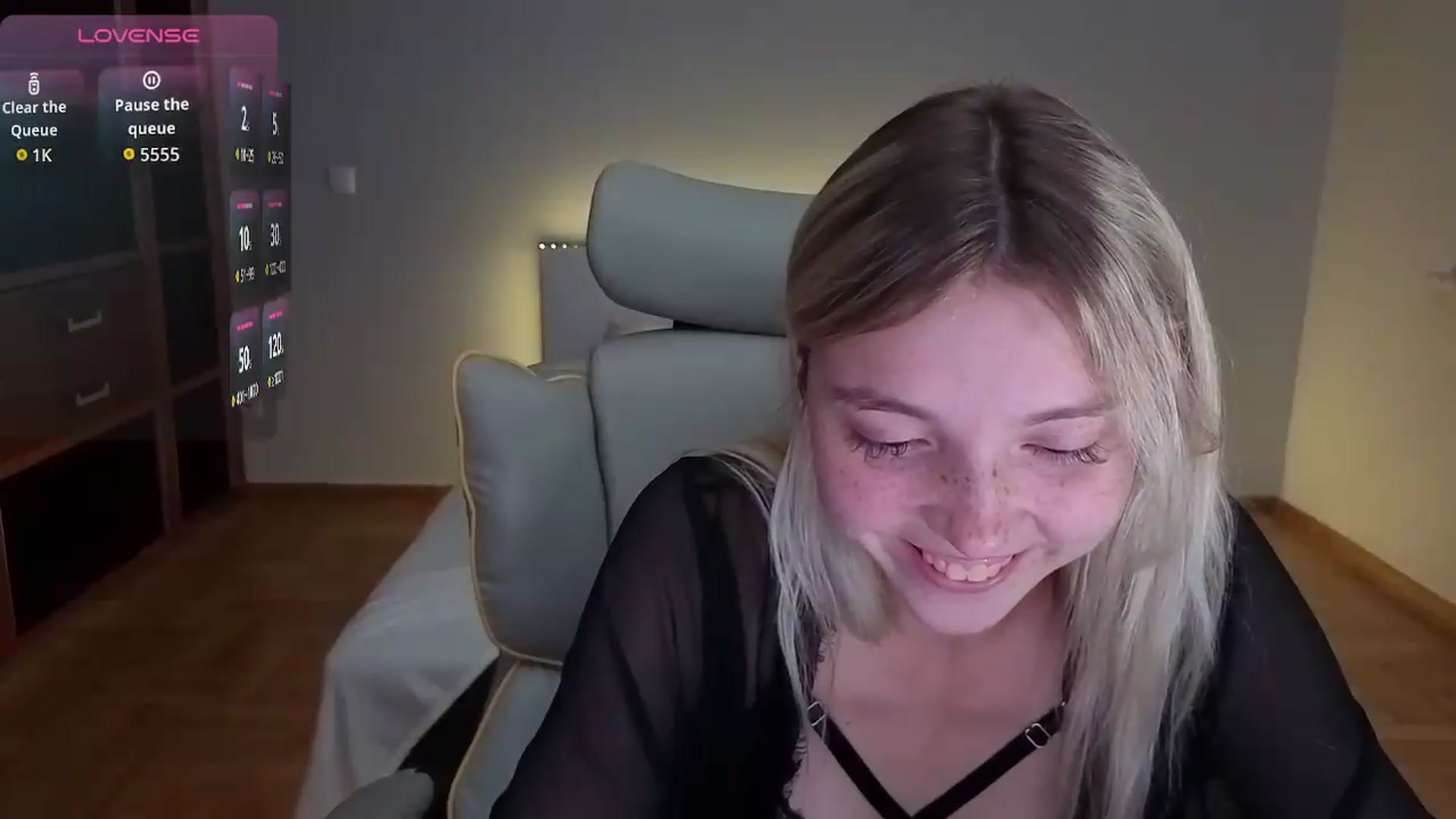 Gallery image thumbnail from Daisyy's myfreecams stream on, 07/14/2026, 18:57 image 4 of 20