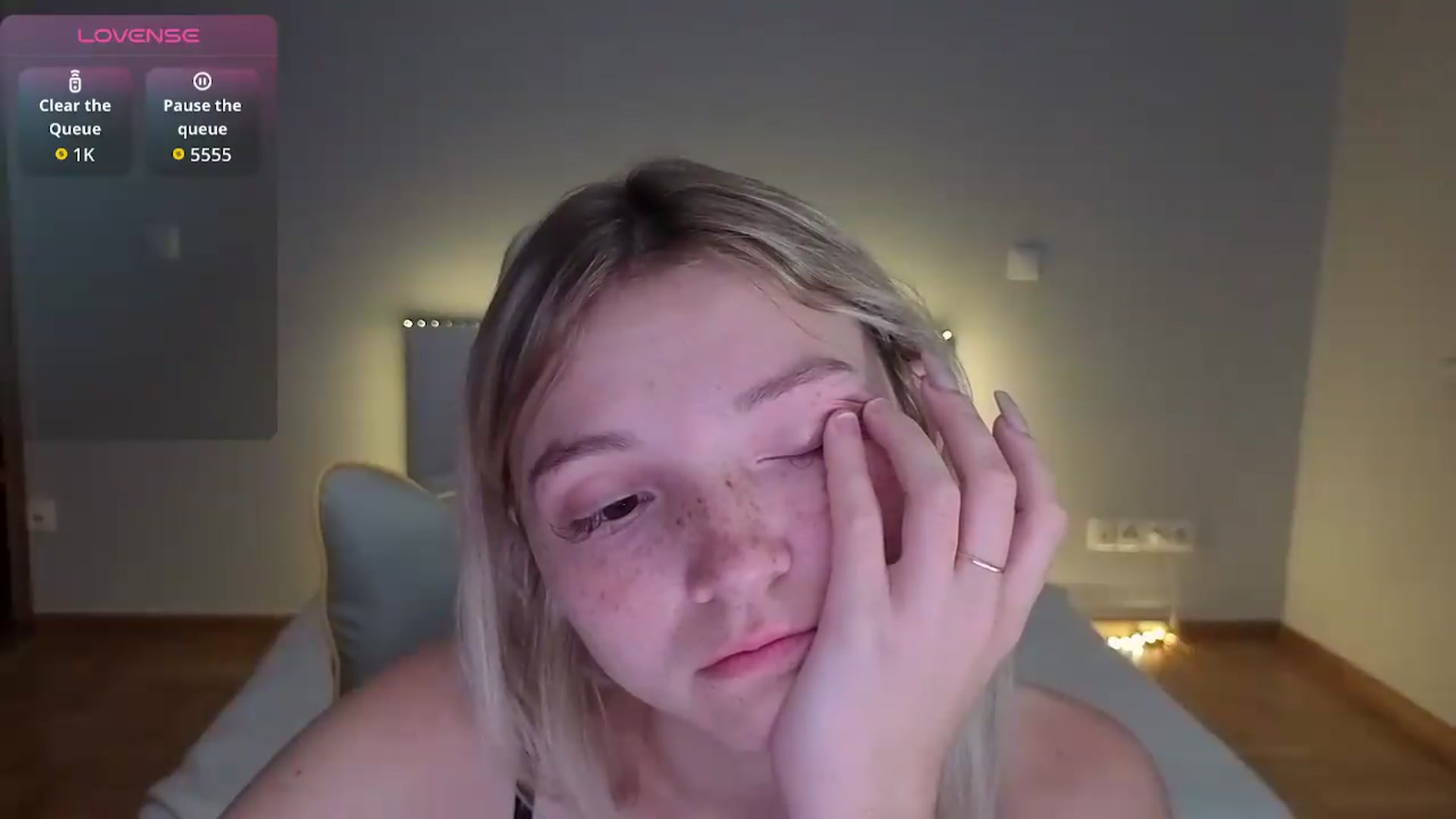 Gallery image thumbnail from Daisyy's myfreecams stream on, 07/14/2026, 21:28 image 10 of 20