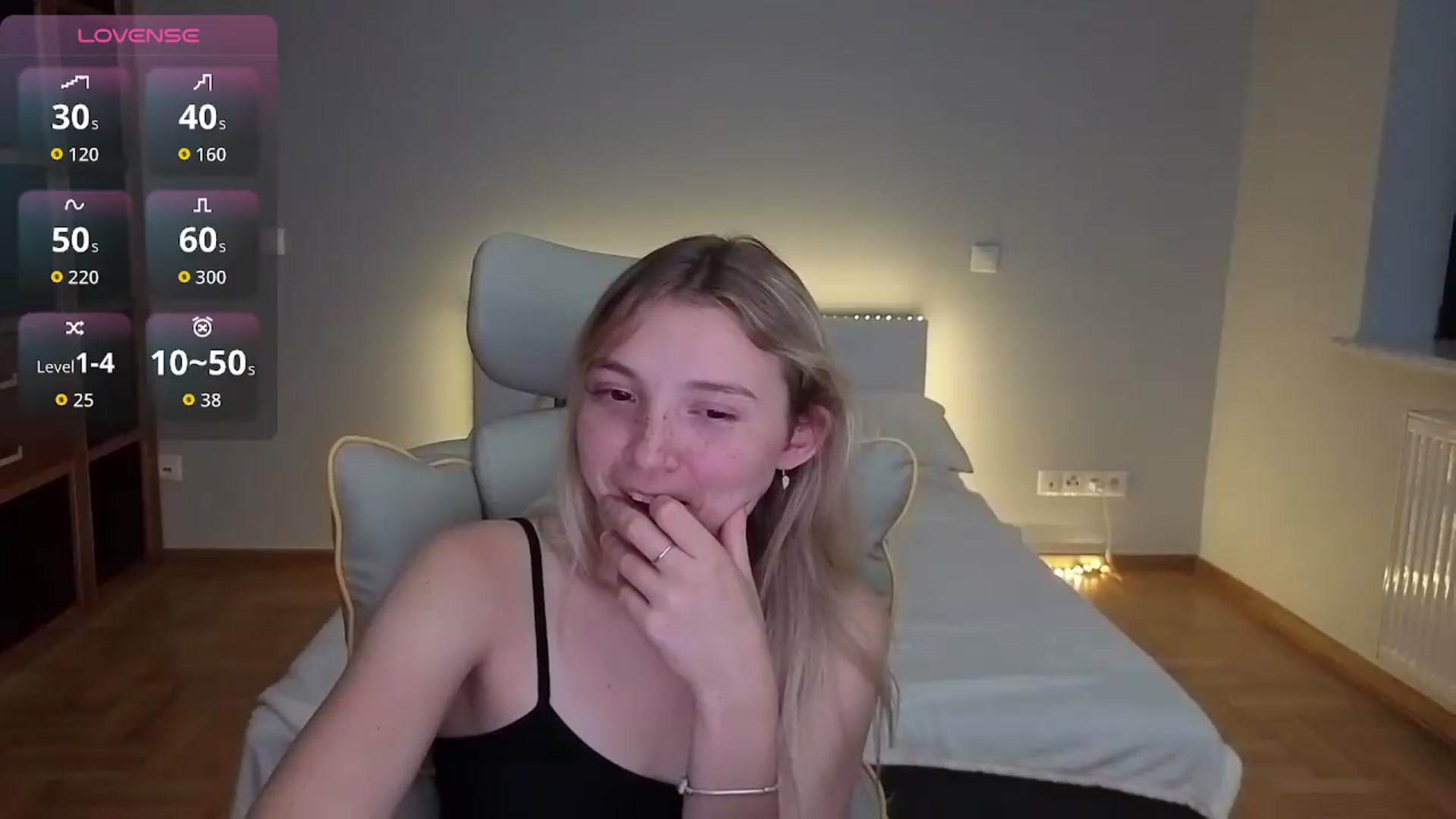 Gallery image thumbnail from Daisyy's myfreecams stream on, 07/14/2026, 21:28 image 18 of 20