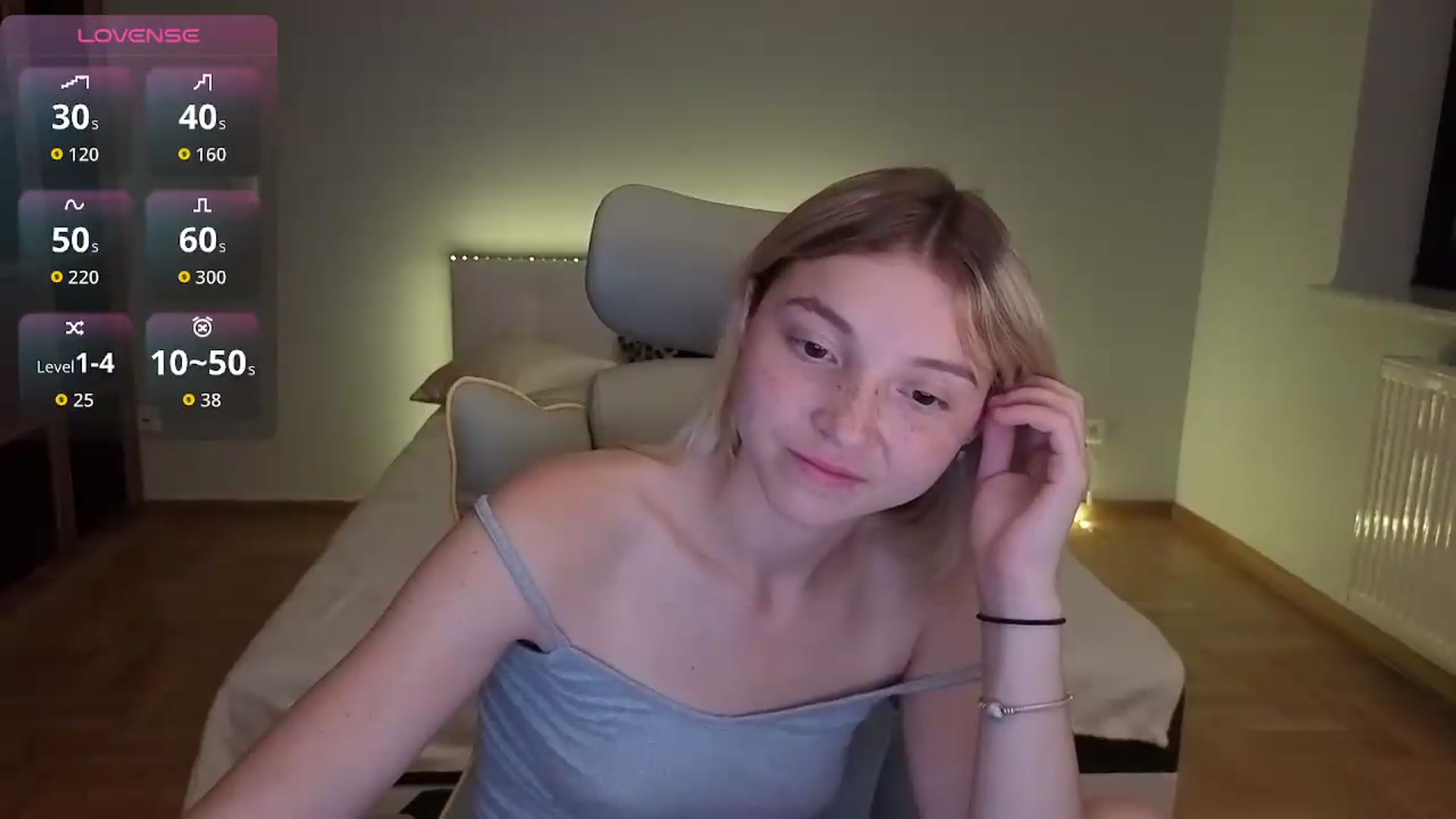 Gallery image thumbnail from Daisyy's myfreecams stream on, 07/17/2026, 24:23 image 11 of 20
