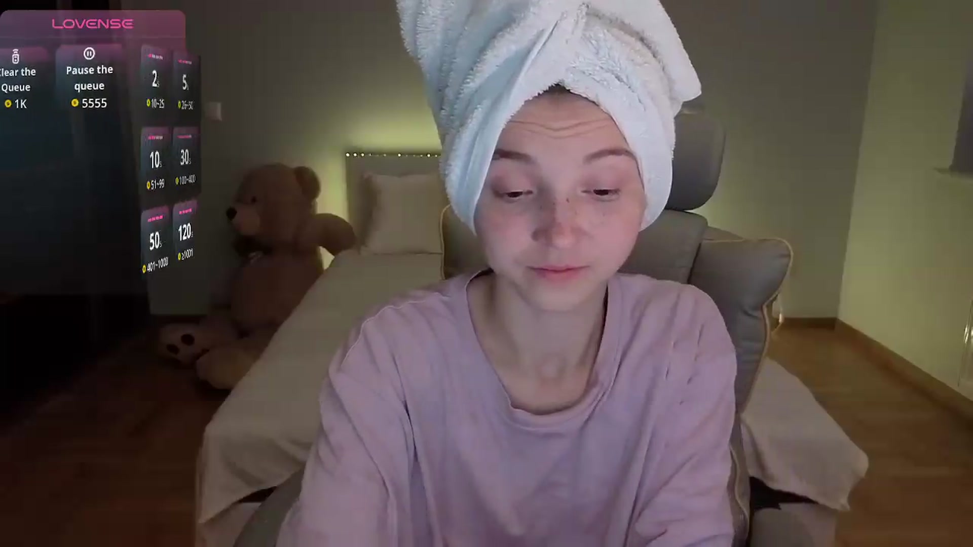Gallery image thumbnail from Daisyy's myfreecams stream on, 07/17/2026, 17:38 image 3 of 20