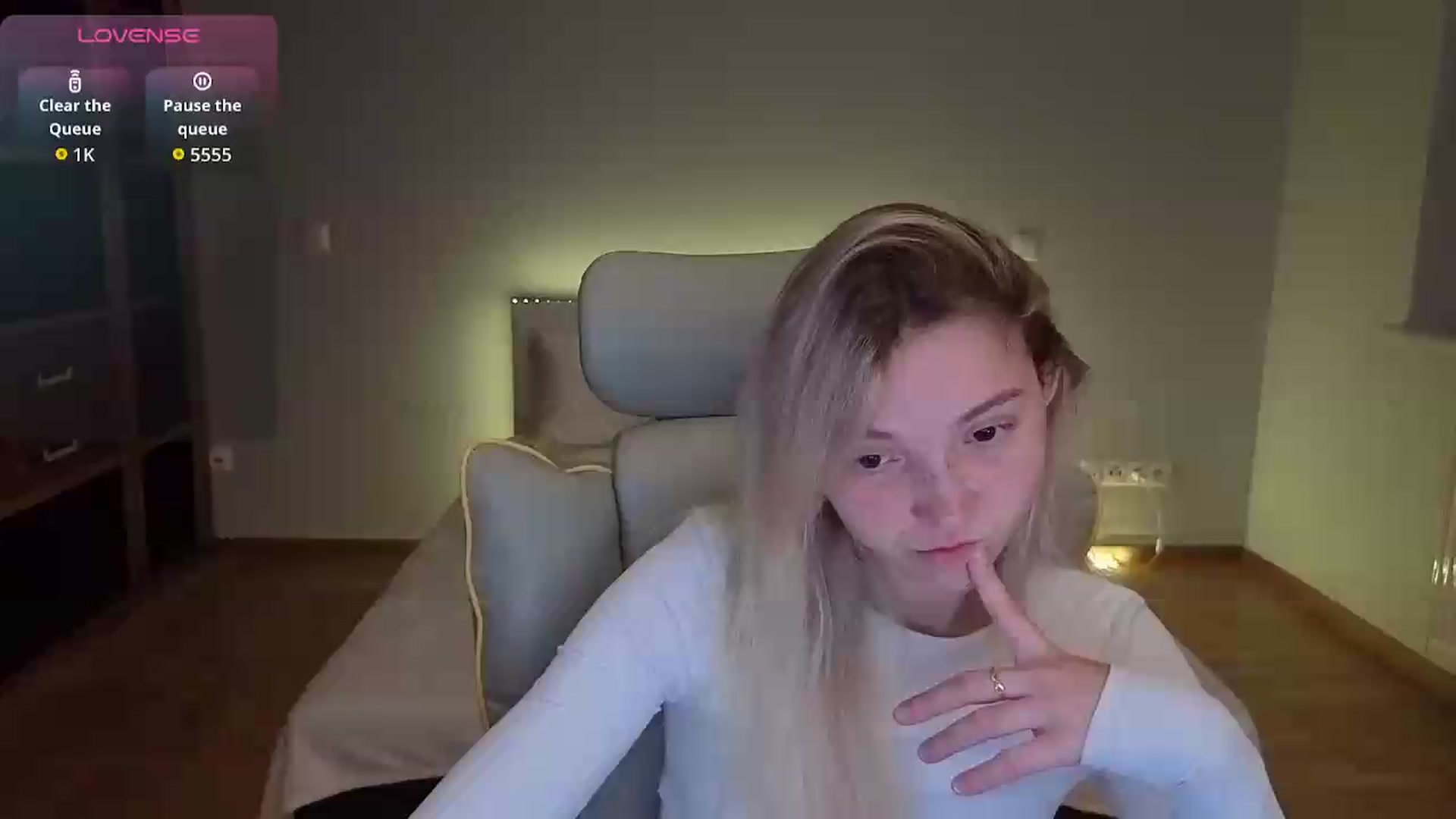 Gallery image thumbnail from Daisyy's myfreecams stream on, 07/18/2026, 14:14 image 13 of 20
