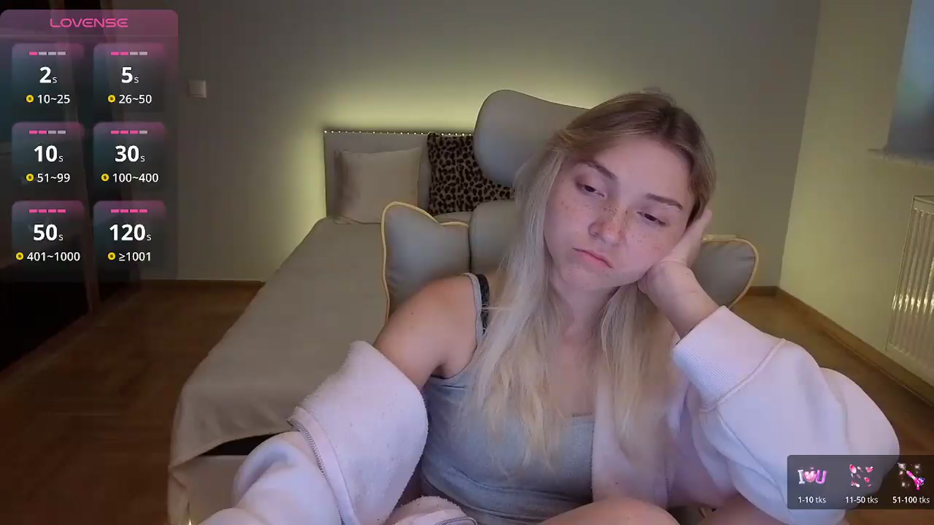 Gallery image thumbnail from Daisyy's myfreecams stream on, 07/19/2026, 14:55 image 11 of 20