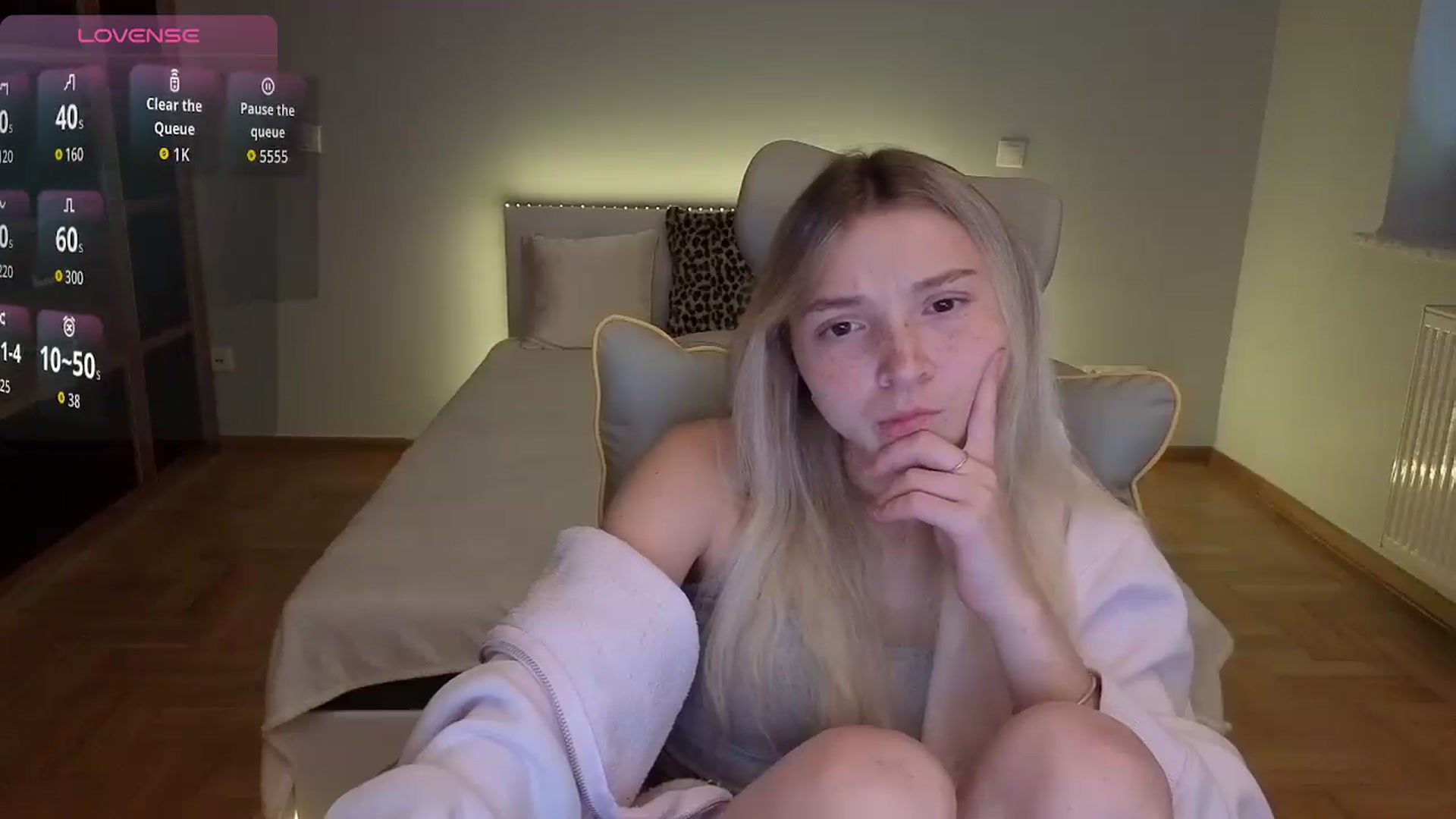 Gallery image thumbnail from Daisyy's myfreecams stream on, 07/19/2026, 14:55 image 17 of 20
