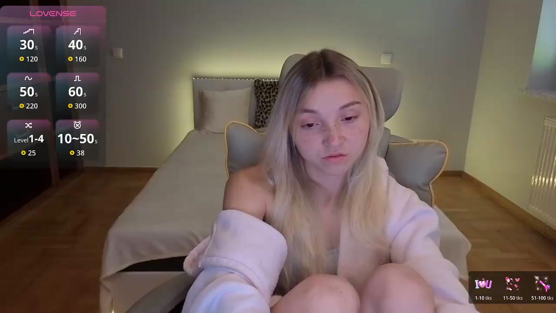 Gallery image thumbnail from Daisyy's myfreecams stream on, 07/19/2026, 14:55 image 9 of 20