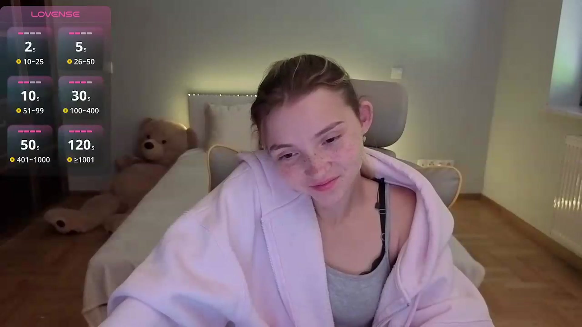Gallery image thumbnail from Daisyy's myfreecams stream on, 07/20/2026, 13:12 image 12 of 20