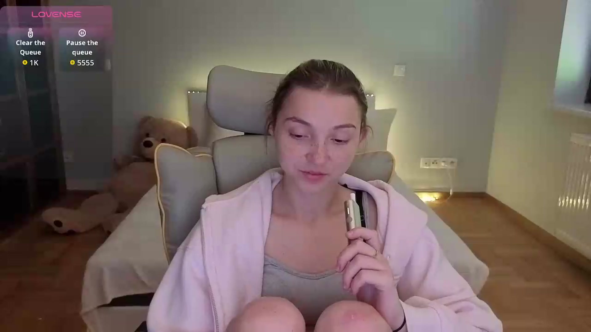 Gallery image thumbnail from Daisyy's myfreecams stream on, 07/20/2026, 13:12 image 18 of 20
