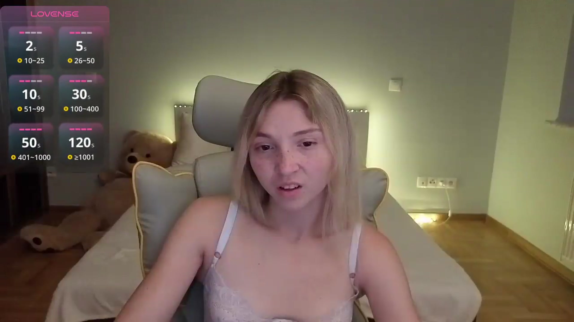 Gallery image thumbnail from Daisyy's myfreecams stream on, 07/20/2026, 19:54 image 17 of 20