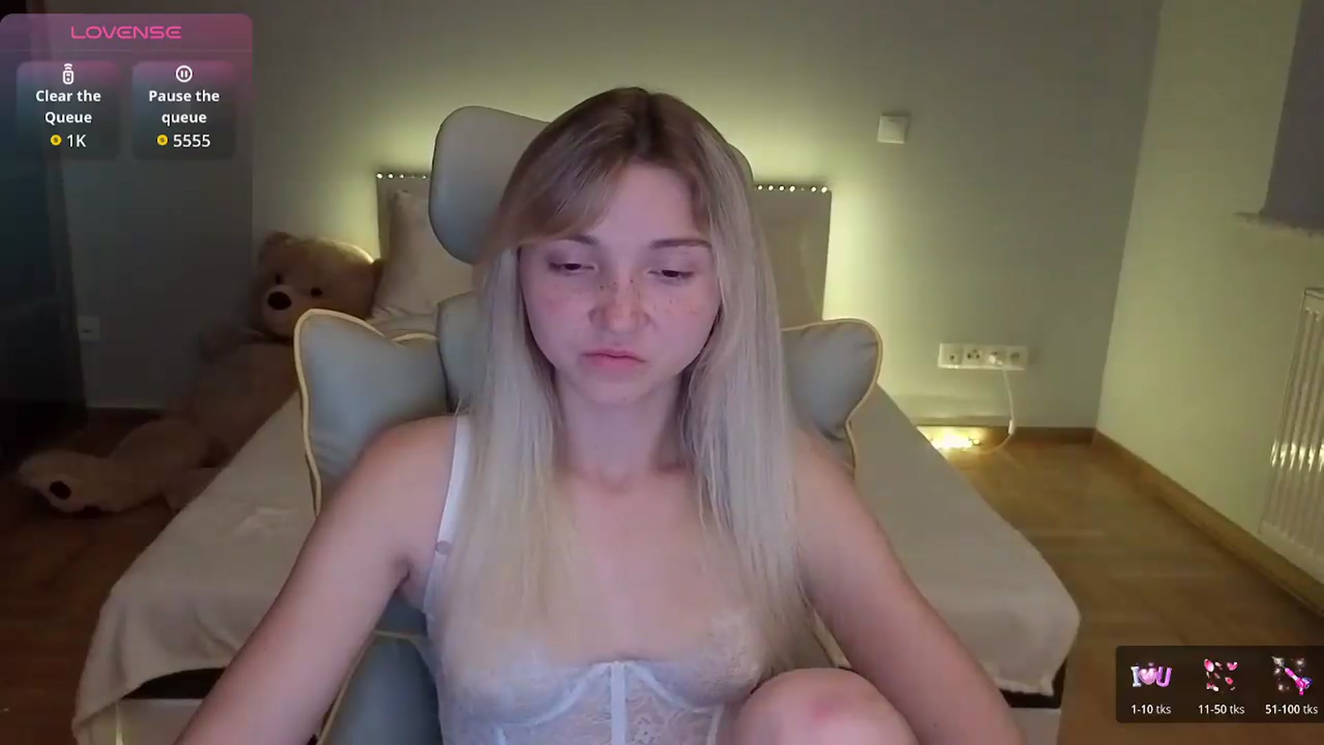 Gallery image thumbnail from Daisyy's myfreecams stream on, 07/20/2026, 20:53 image 12 of 20