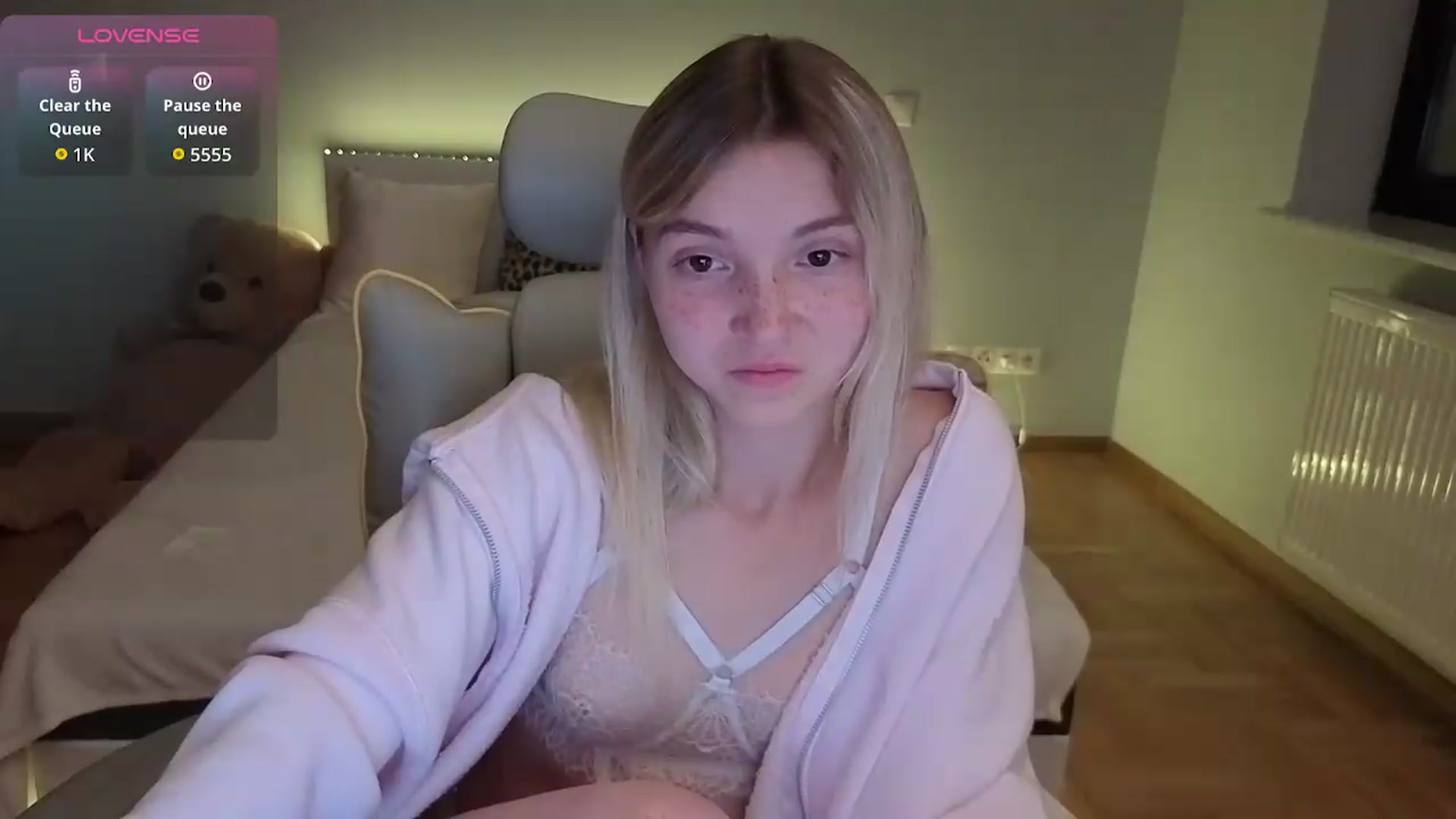 Gallery image thumbnail from Daisyy's myfreecams stream on, 07/20/2026, 21:56 image 2 of 20