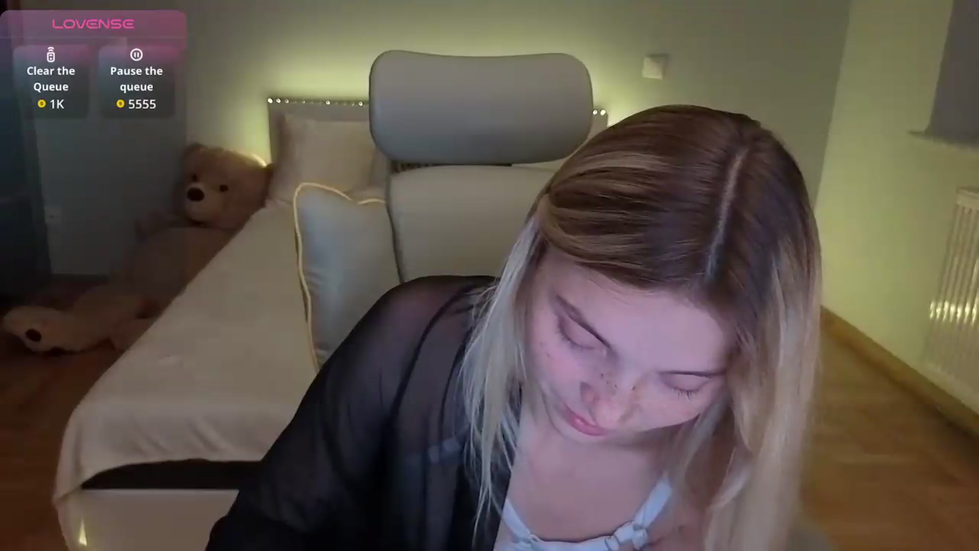 Gallery image thumbnail from Daisyy's myfreecams stream on, 07/21/2026, 24:00 image 4 of 20