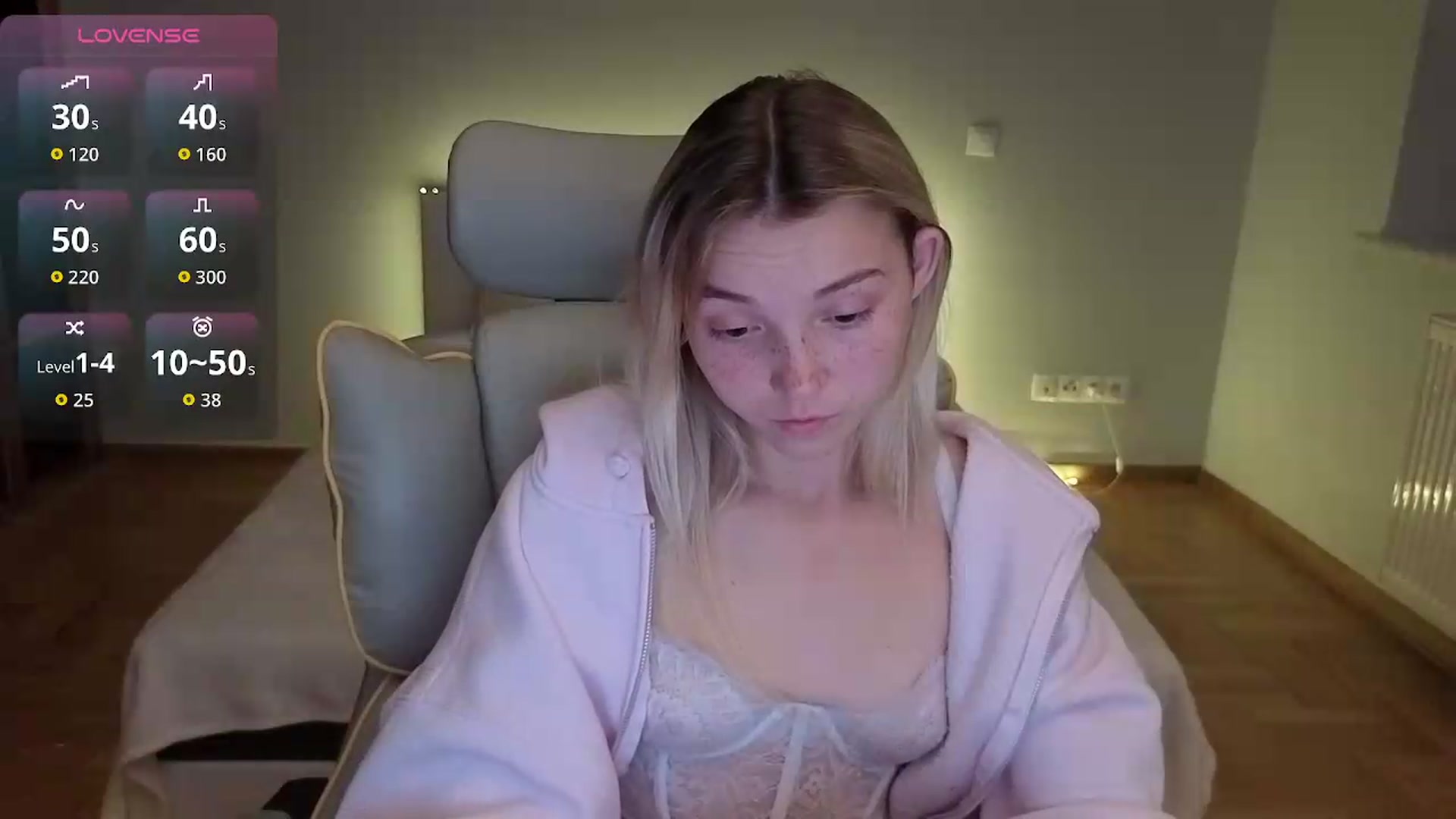 Gallery image thumbnail from Daisyy's myfreecams stream on, 07/21/2026, 13:47 image 13 of 20