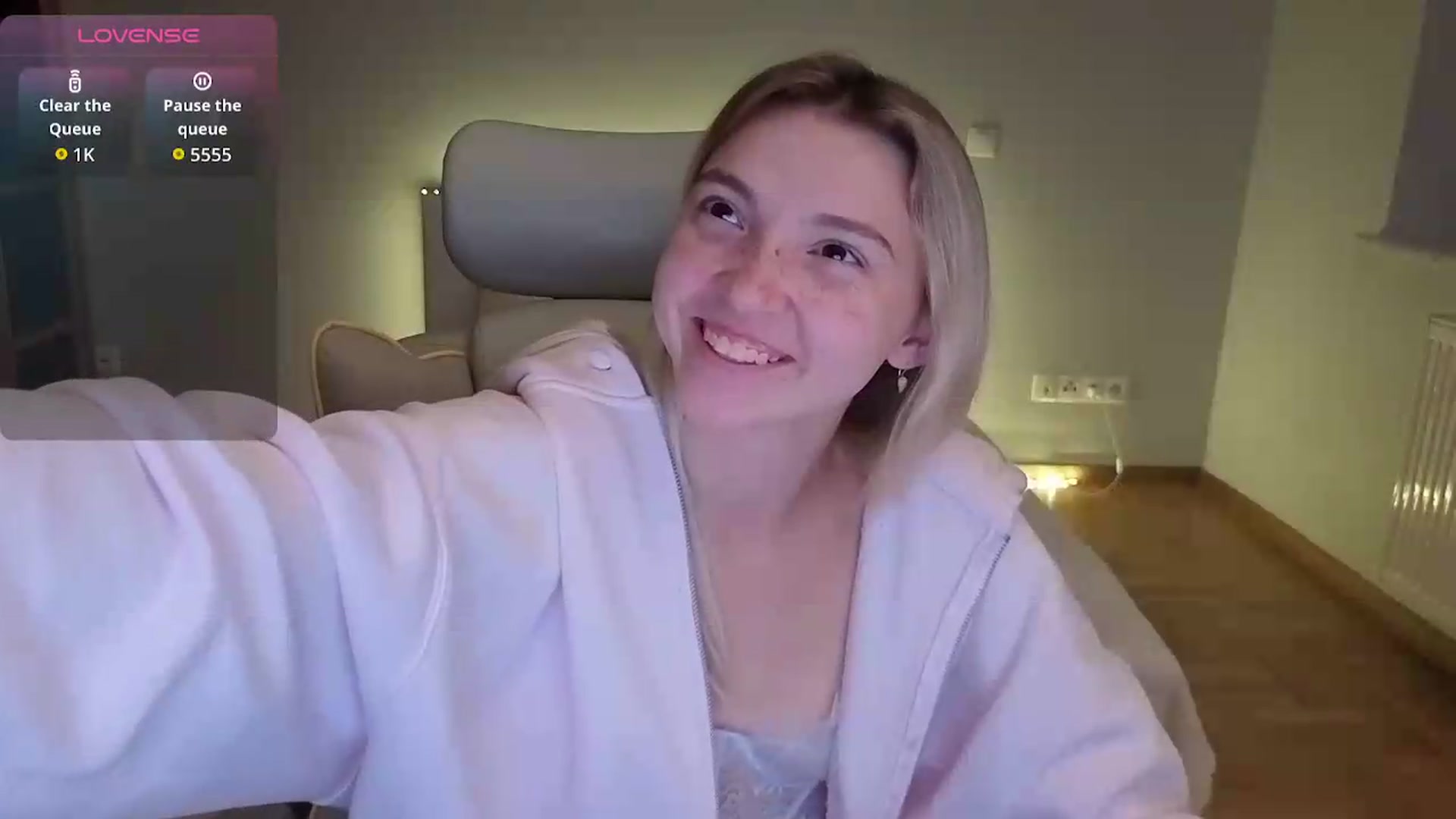 Gallery image thumbnail from Daisyy's myfreecams stream on, 07/21/2026, 13:47 image 3 of 20