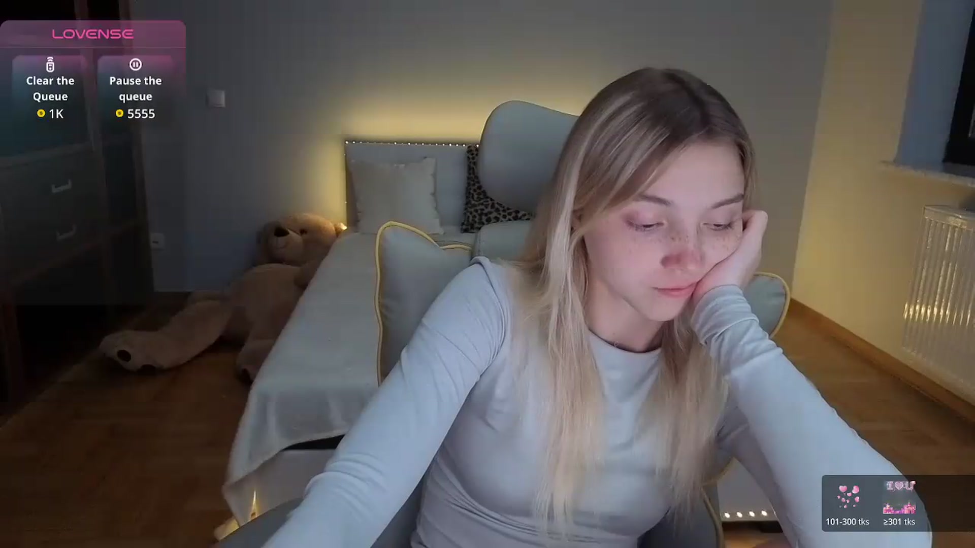 Gallery image thumbnail from Daisyy's myfreecams stream on, 07/27/2026, 24:01 image 10 of 20