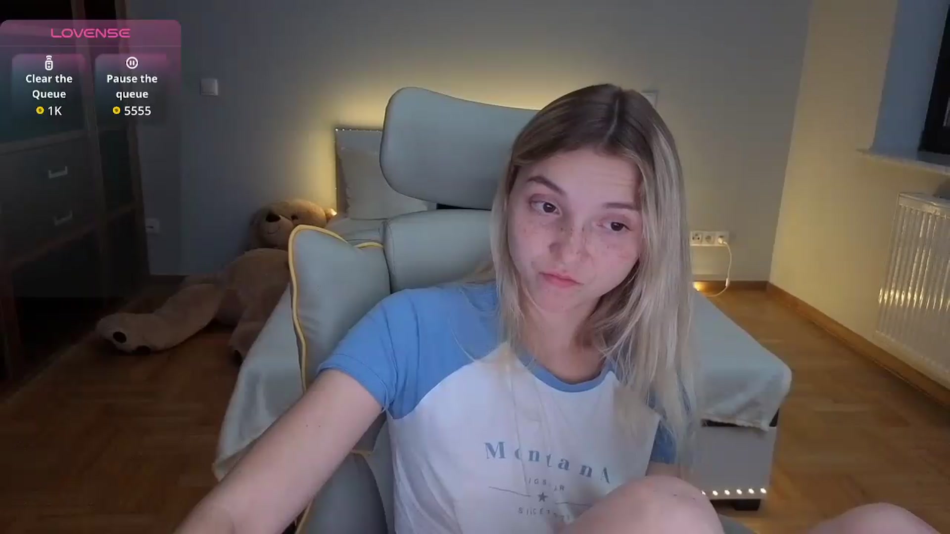 Gallery image thumbnail from Daisyy's myfreecams stream on, 07/27/2026, 24:49 image 20 of 20