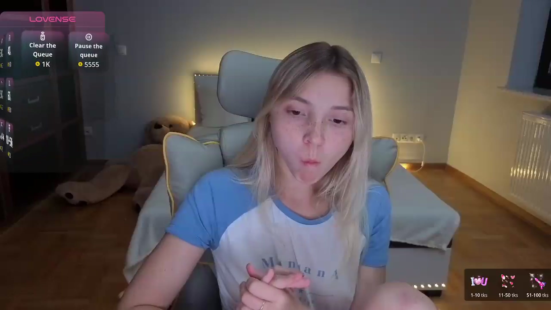 Gallery image thumbnail from Daisyy's myfreecams stream on, 07/27/2026, 24:49 image 11 of 20