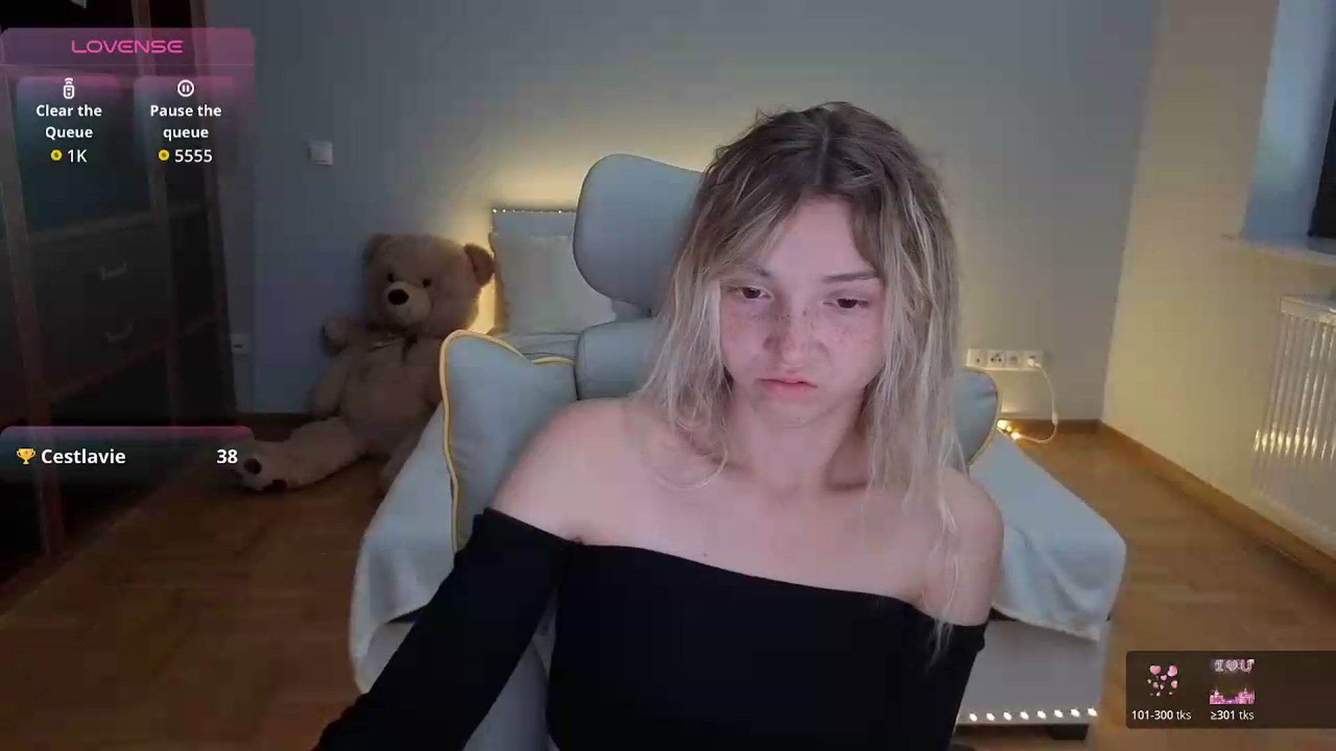 Gallery image thumbnail from Daisyy's myfreecams stream on, 07/27/2026, 16:08 image 5 of 20
