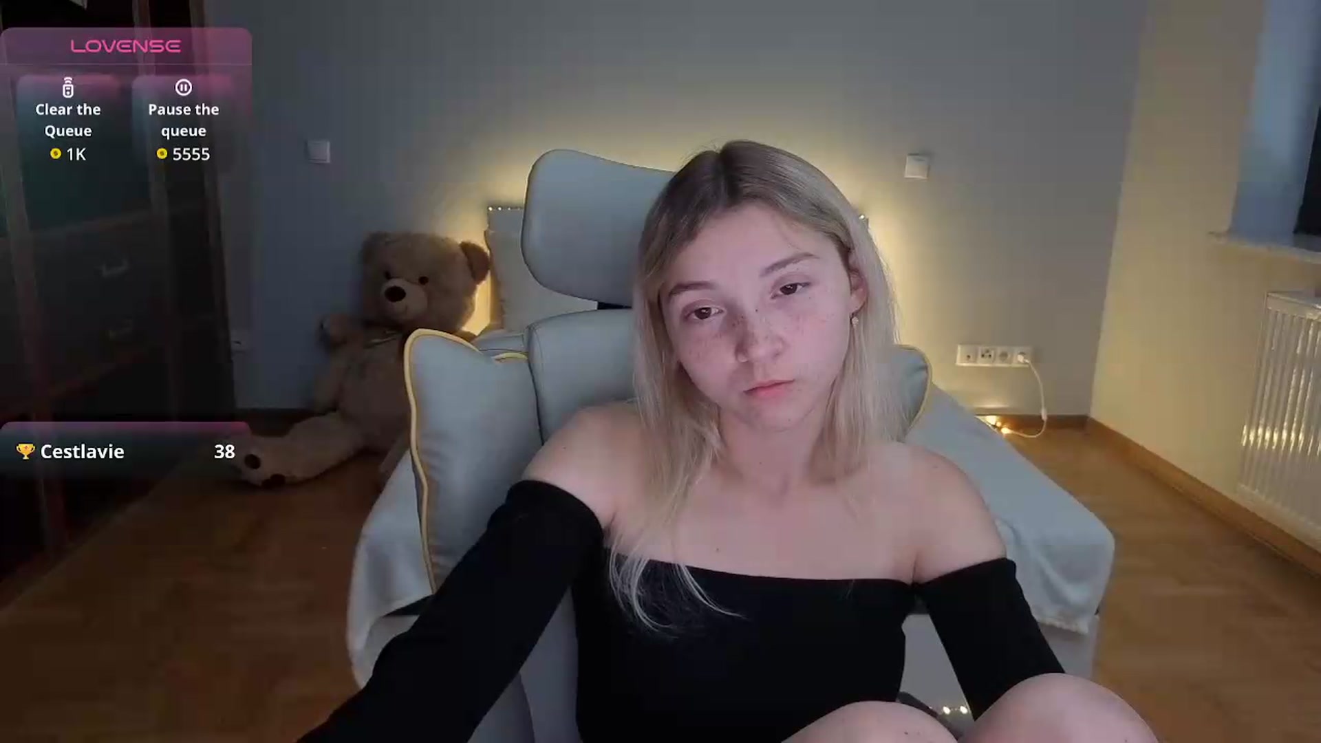 Gallery image thumbnail from Daisyy's myfreecams stream on, 07/27/2026, 16:08 image 18 of 20