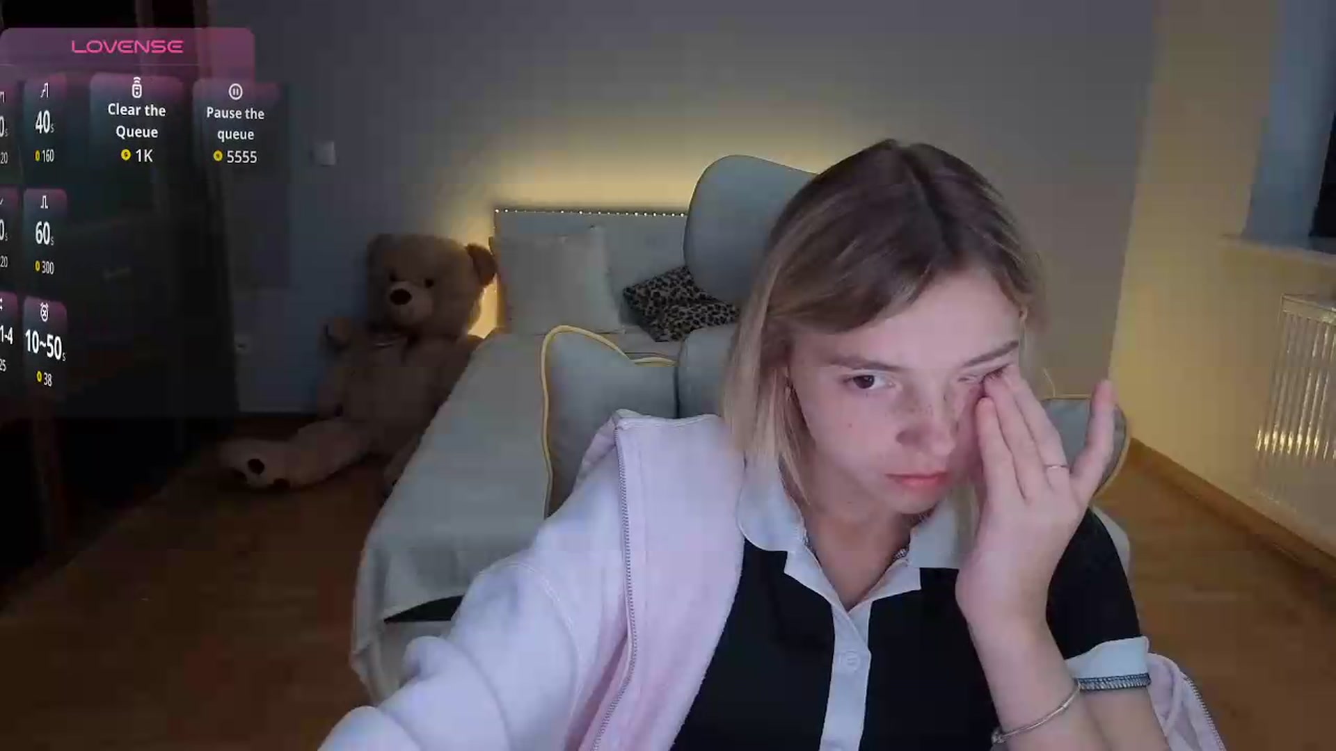 Gallery image thumbnail from Daisyy's myfreecams stream on, 07/27/2026, 18:30 image 3 of 20