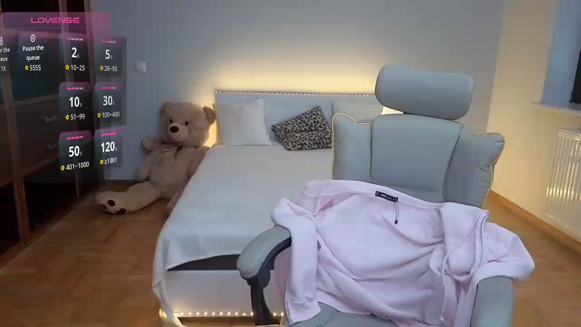 Gallery image thumbnail from Daisyy's myfreecams stream on, 07/27/2026, 18:30 image 6 of 20