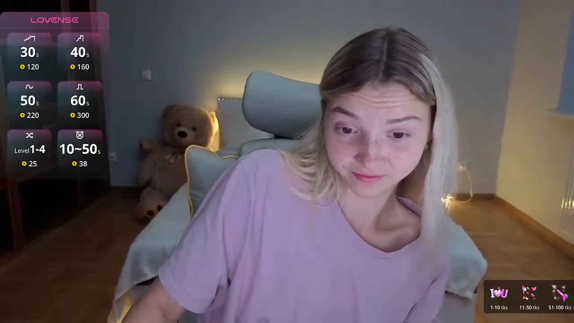 Gallery image thumbnail from Daisyy's myfreecams stream on, 07/28/2026, 24:18 image 12 of 20