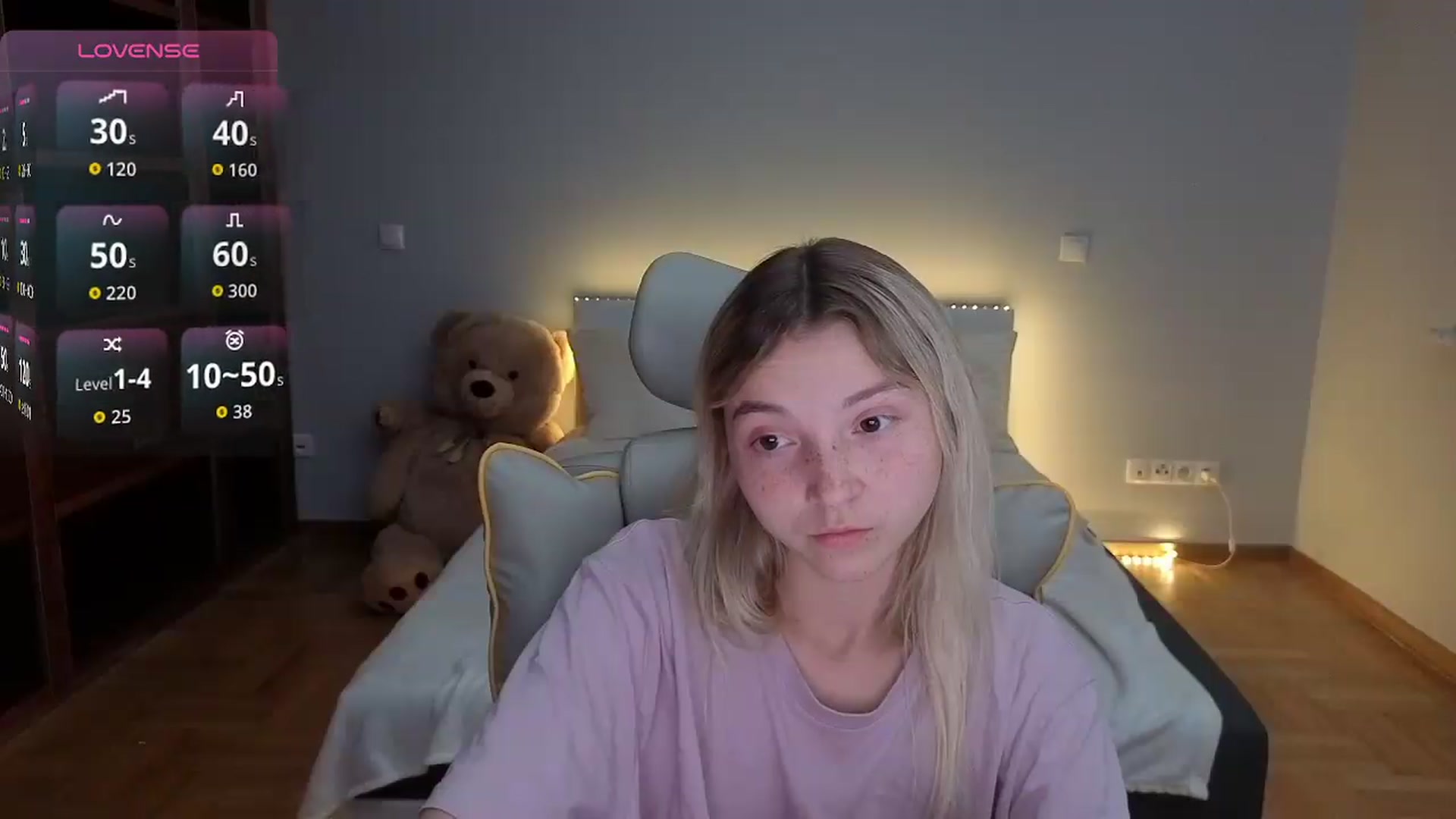 Gallery image thumbnail from Daisyy's myfreecams stream on, 07/28/2026, 24:18 image 4 of 20