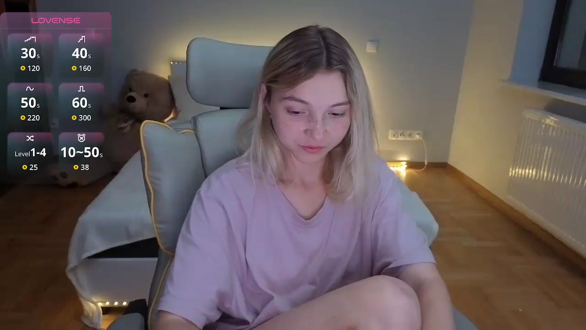 Gallery image thumbnail from Daisyy's myfreecams stream on, 07/28/2026, 03:09 image 12 of 20