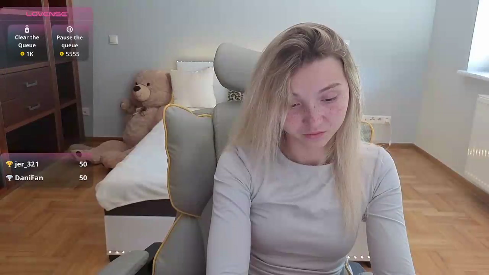 Gallery image thumbnail from Daisyy's myfreecams stream on, 07/28/2026, 15:23 image 11 of 20
