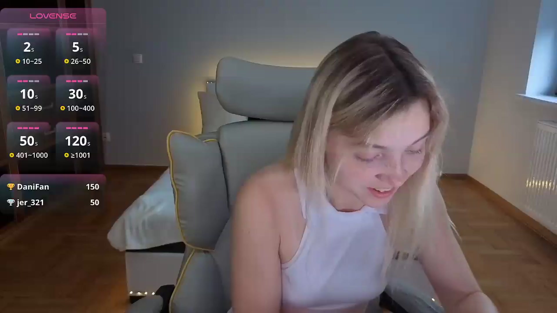 Gallery image thumbnail from Daisyy's myfreecams stream on, 07/28/2026, 17:58 image 6 of 20
