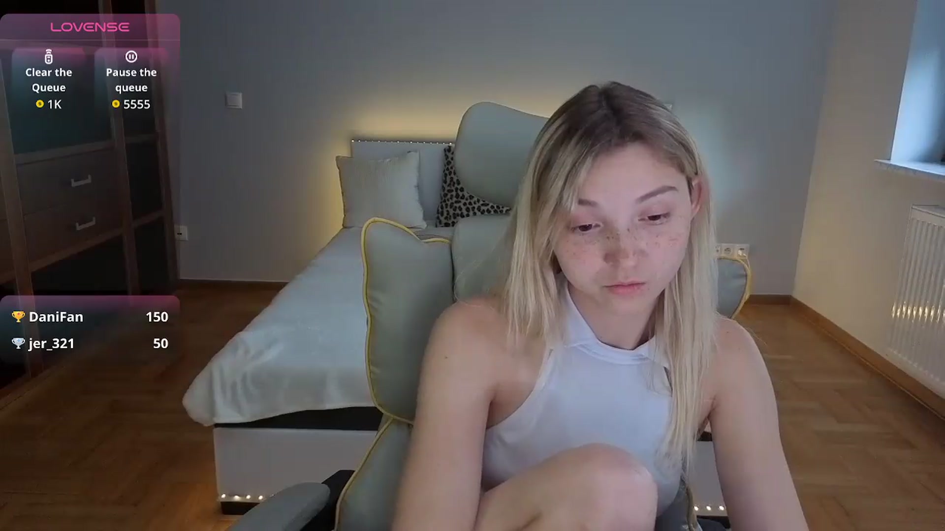 Gallery image thumbnail from Daisyy's myfreecams stream on, 07/28/2026, 17:58 image 19 of 20