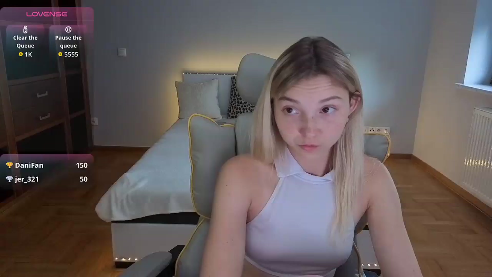 Gallery image thumbnail from Daisyy's myfreecams stream on, 07/28/2026, 17:58 image 12 of 20