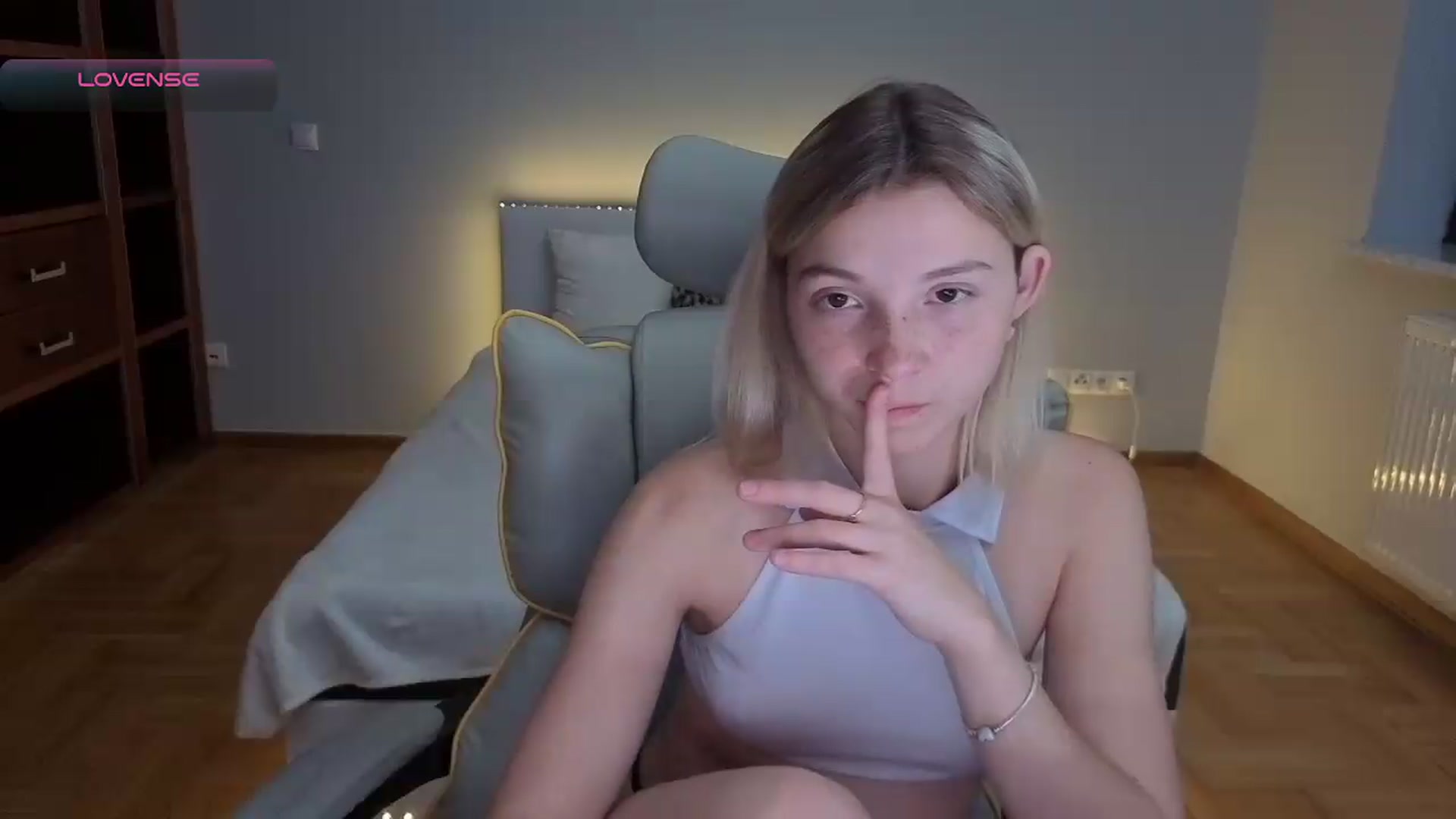 Gallery image thumbnail from Daisyy's myfreecams stream on, 07/28/2026, 21:46 image 19 of 20