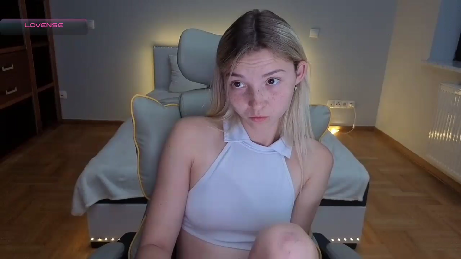 Gallery image thumbnail from Daisyy's myfreecams stream on, 07/28/2026, 21:46 image 5 of 20