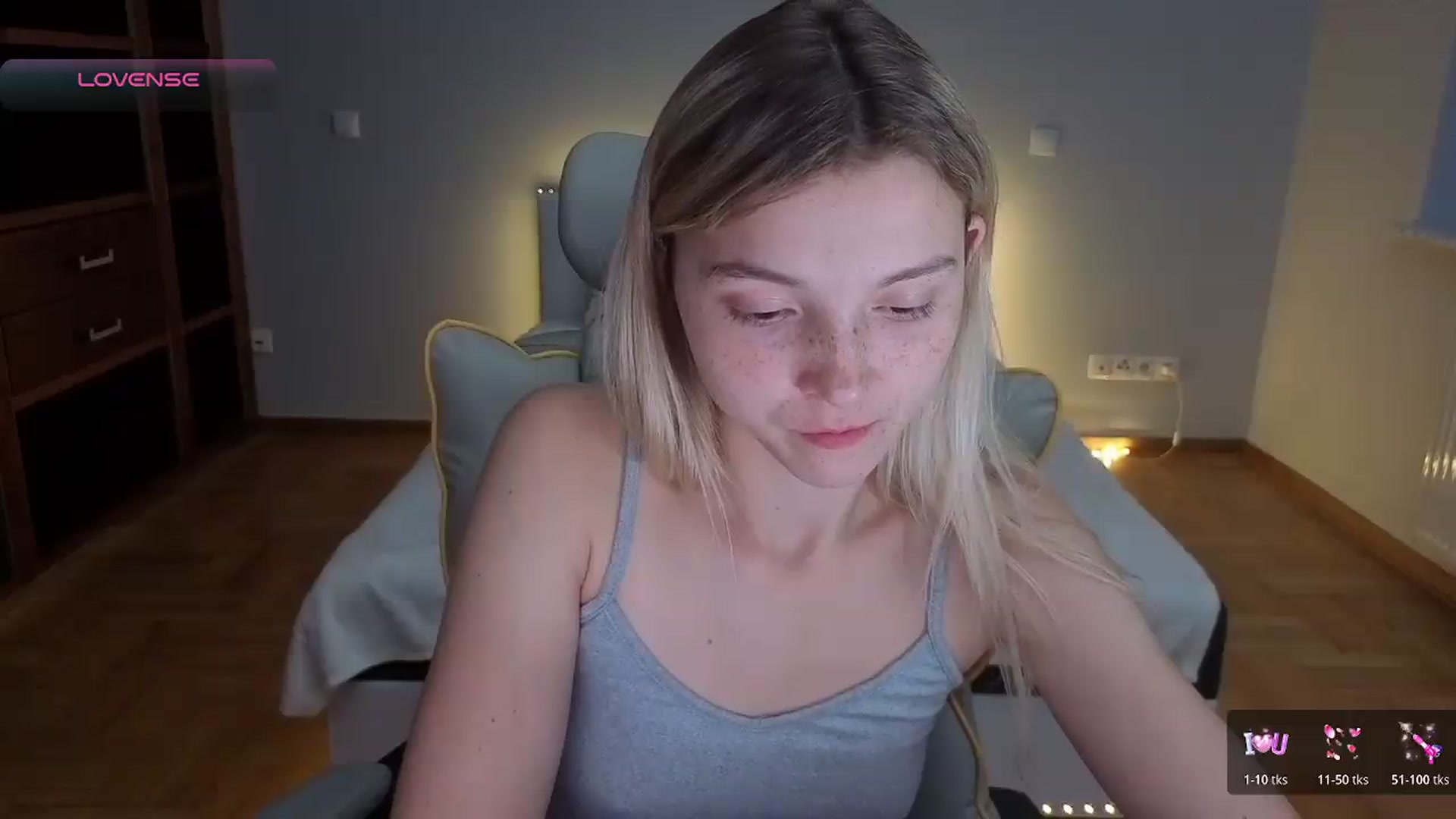 Gallery image thumbnail from Daisyy's myfreecams stream on, 07/28/2026, 22:32 image 17 of 20