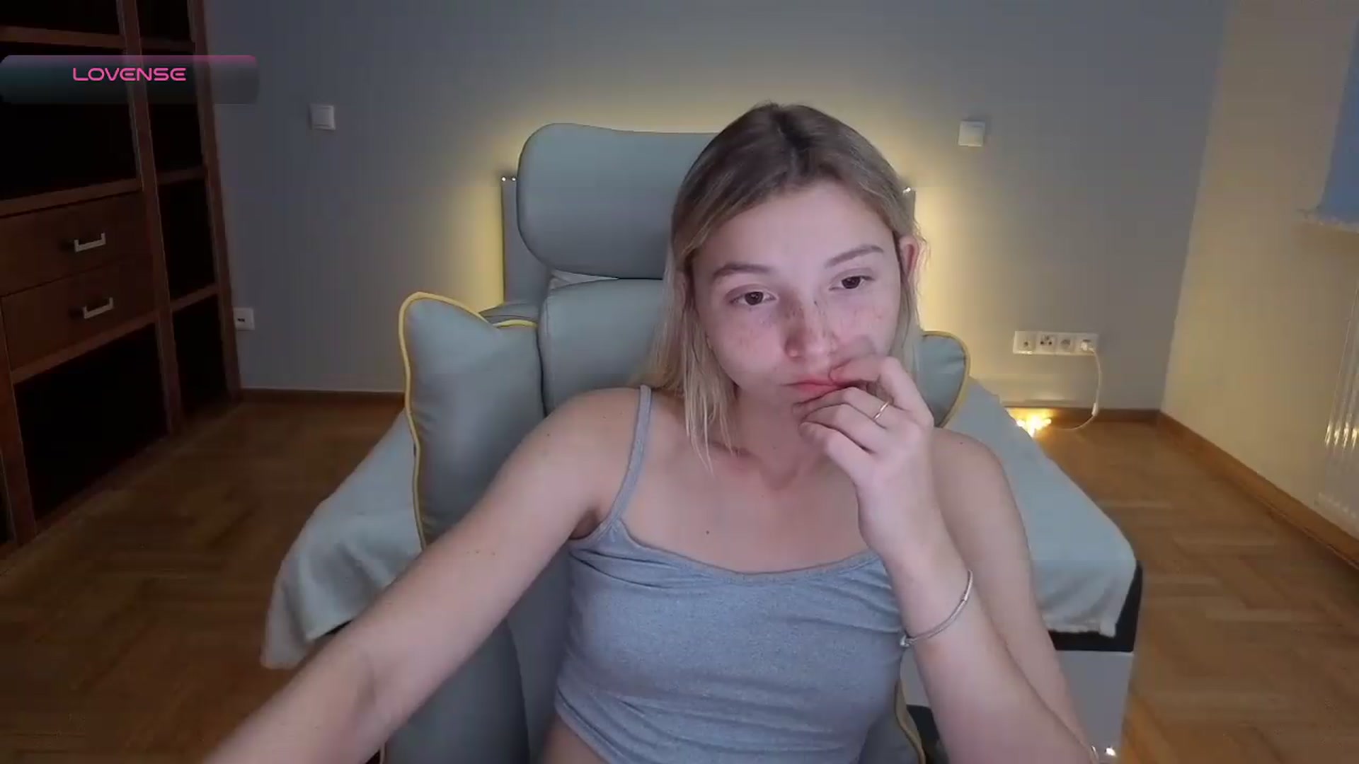 Gallery image thumbnail from Daisyy's myfreecams stream on, 07/28/2026, 22:32 image 4 of 20