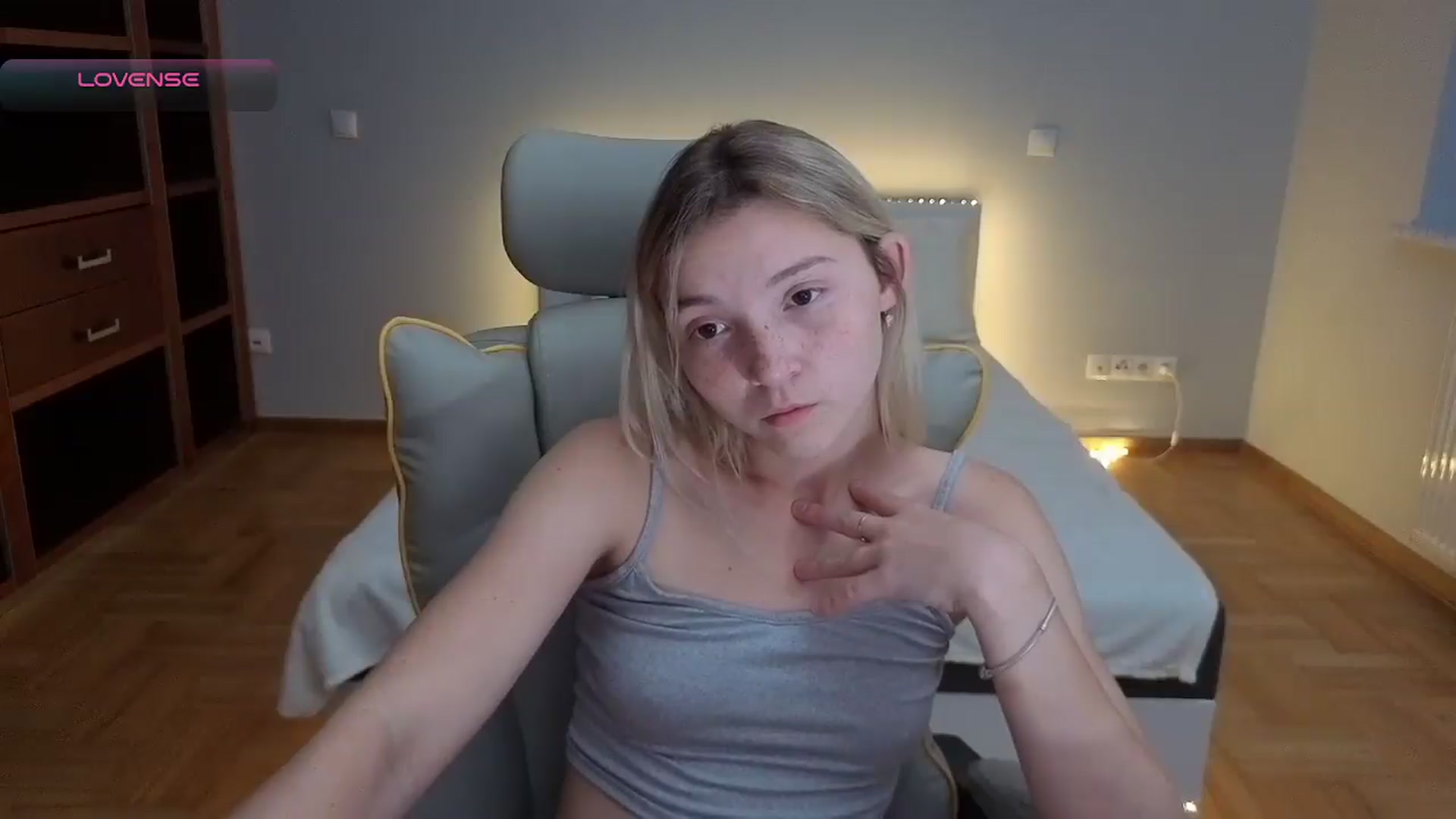 Gallery image thumbnail from Daisyy's myfreecams stream on, 07/28/2026, 22:32 image 3 of 20