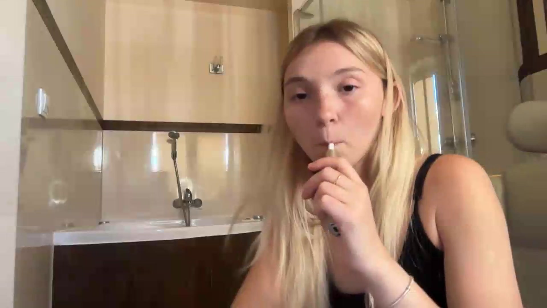 Gallery image thumbnail from Daisyy's myfreecams stream on, 07/29/2026, 15:43 image 16 of 20