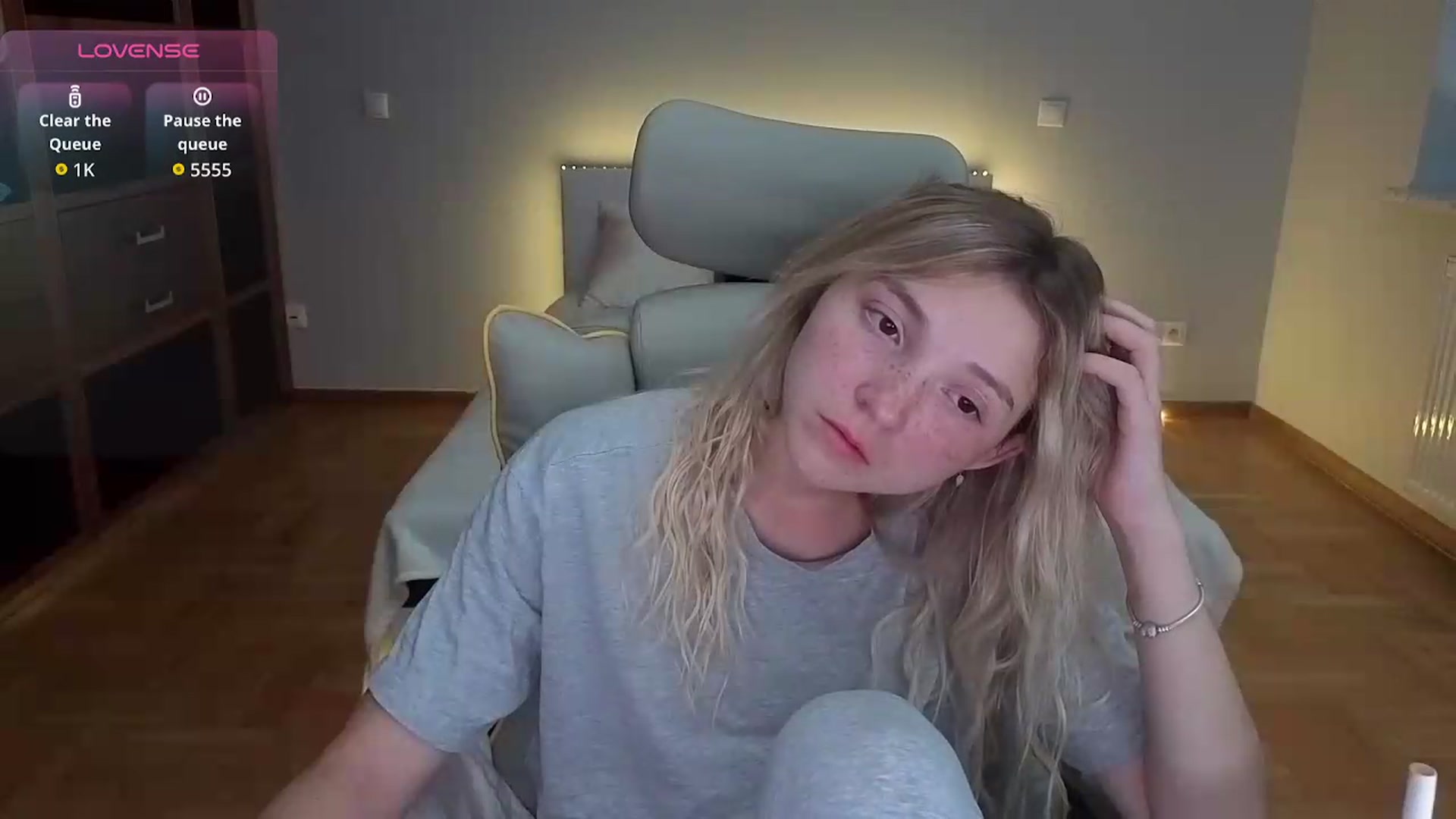 Gallery image thumbnail from Daisyy's myfreecams stream on, 07/31/2026, 10:49 image 6 of 20