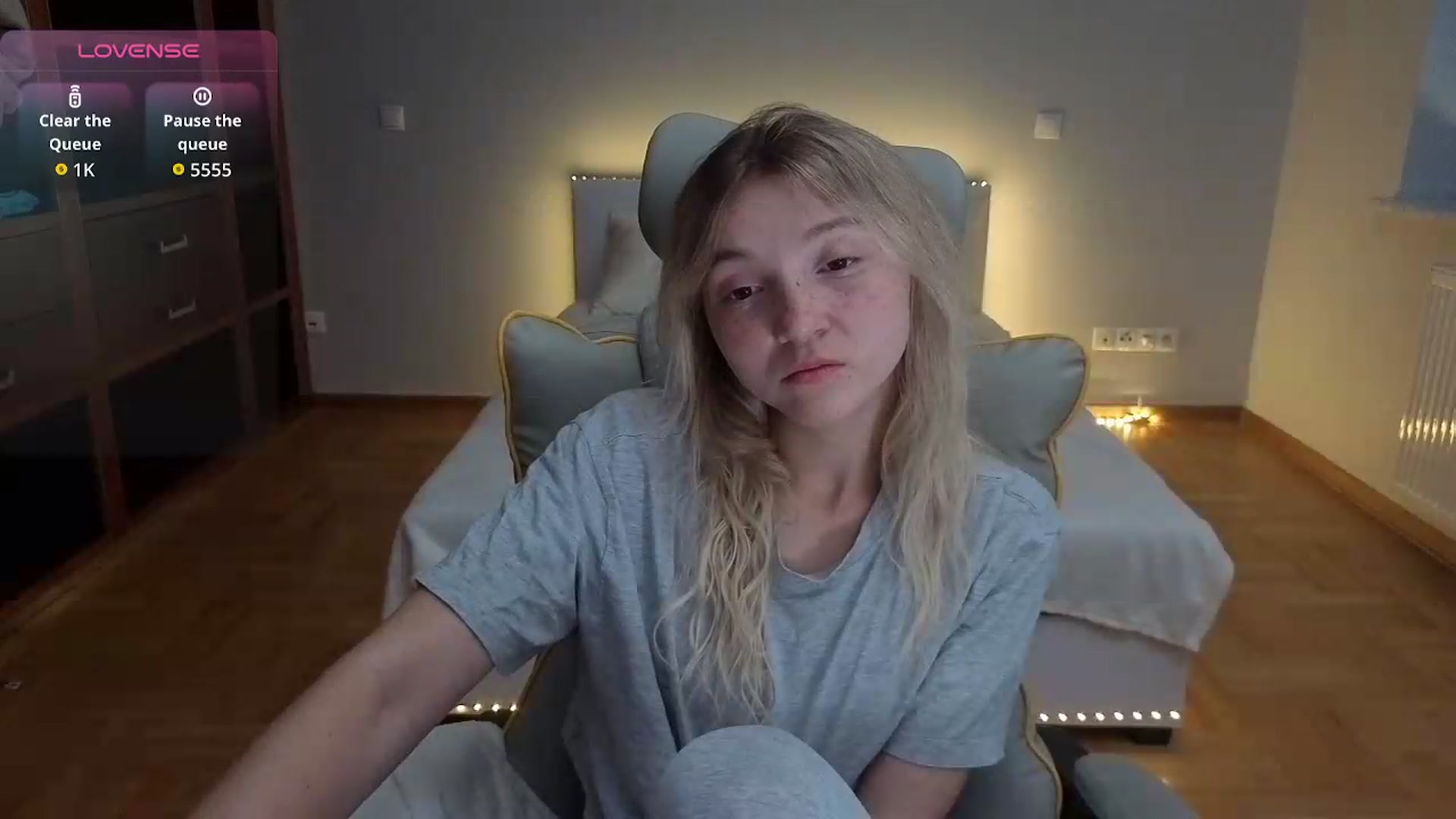 Gallery image thumbnail from Daisyy's myfreecams stream on, 07/31/2026, 10:49 image 18 of 20