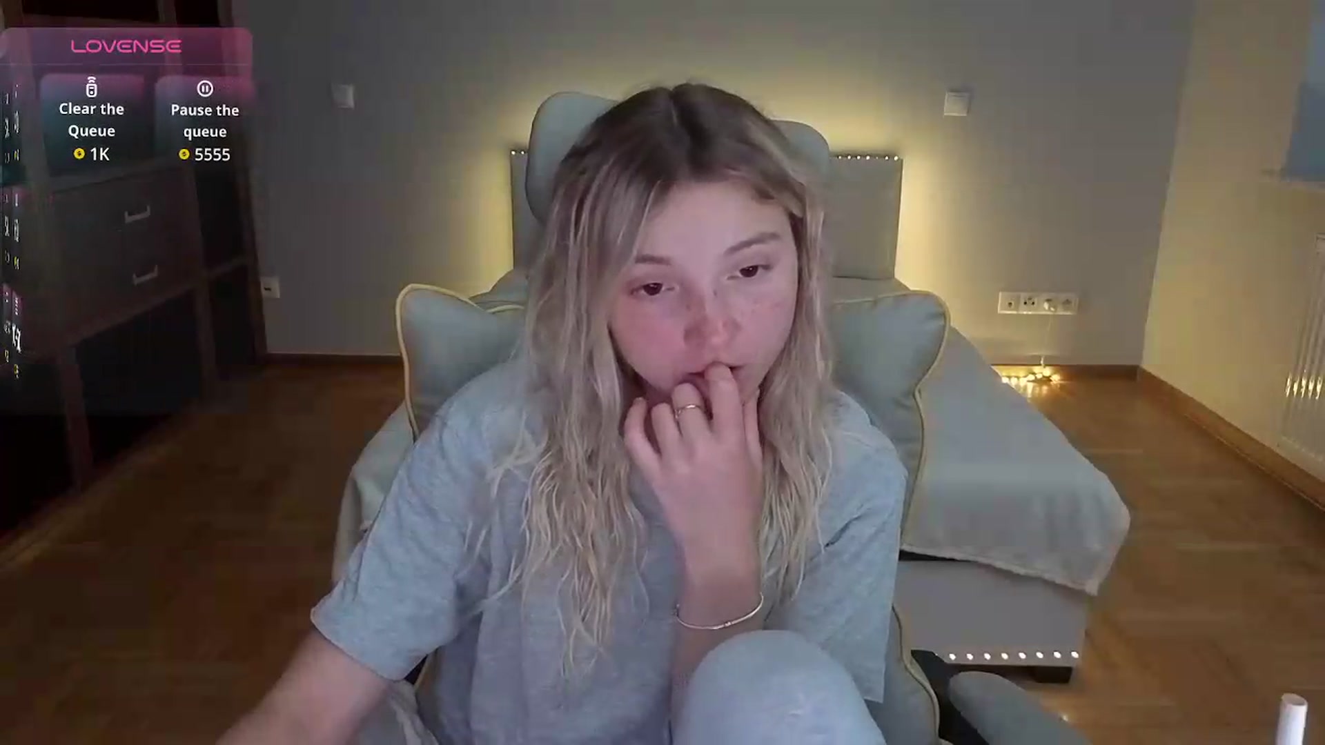 Gallery image thumbnail from Daisyy's myfreecams stream on, 07/31/2026, 10:49 image 2 of 20