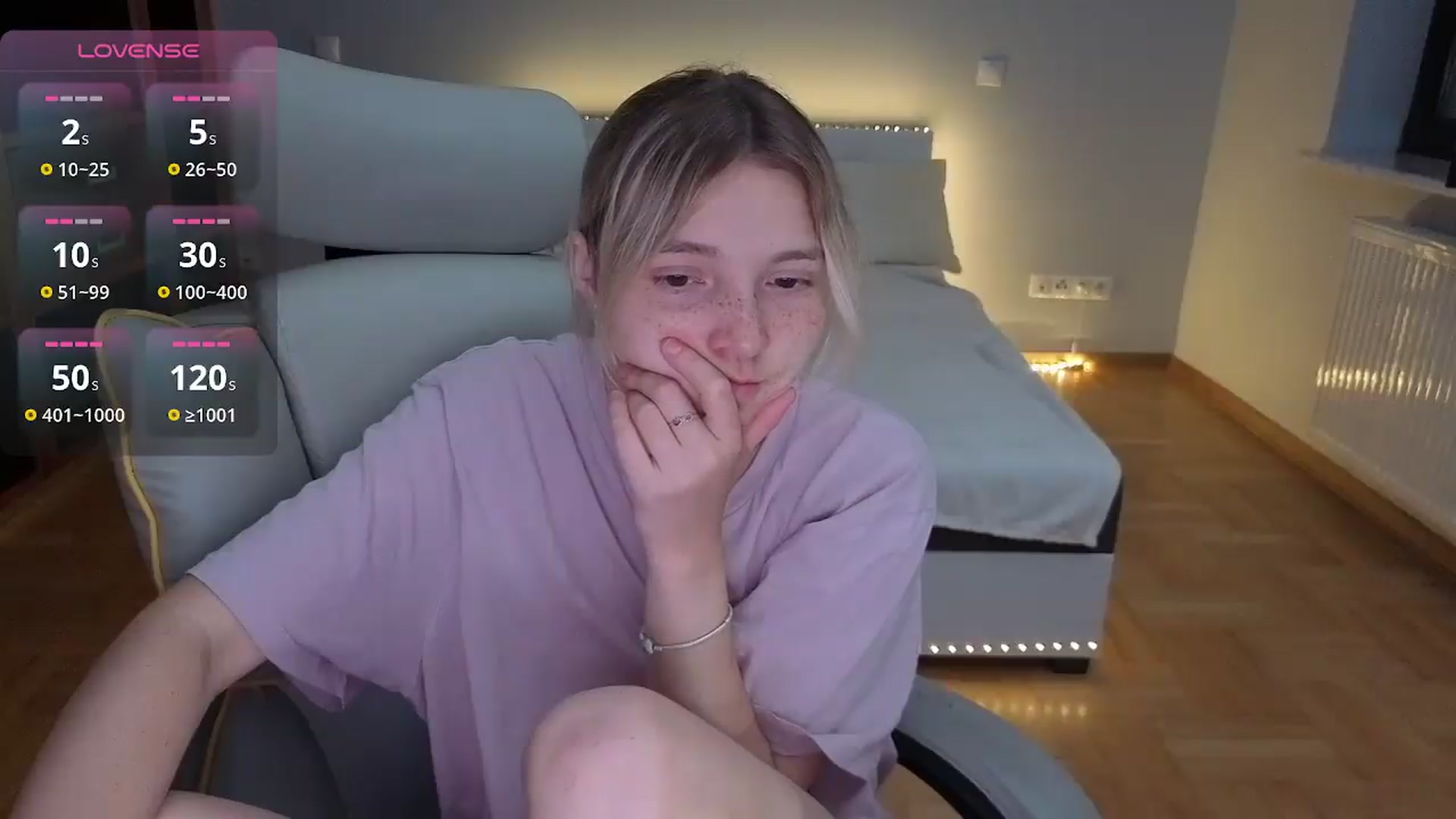 Gallery image thumbnail from Daisyy's myfreecams stream on, 07/31/2026, 20:09 image 17 of 20