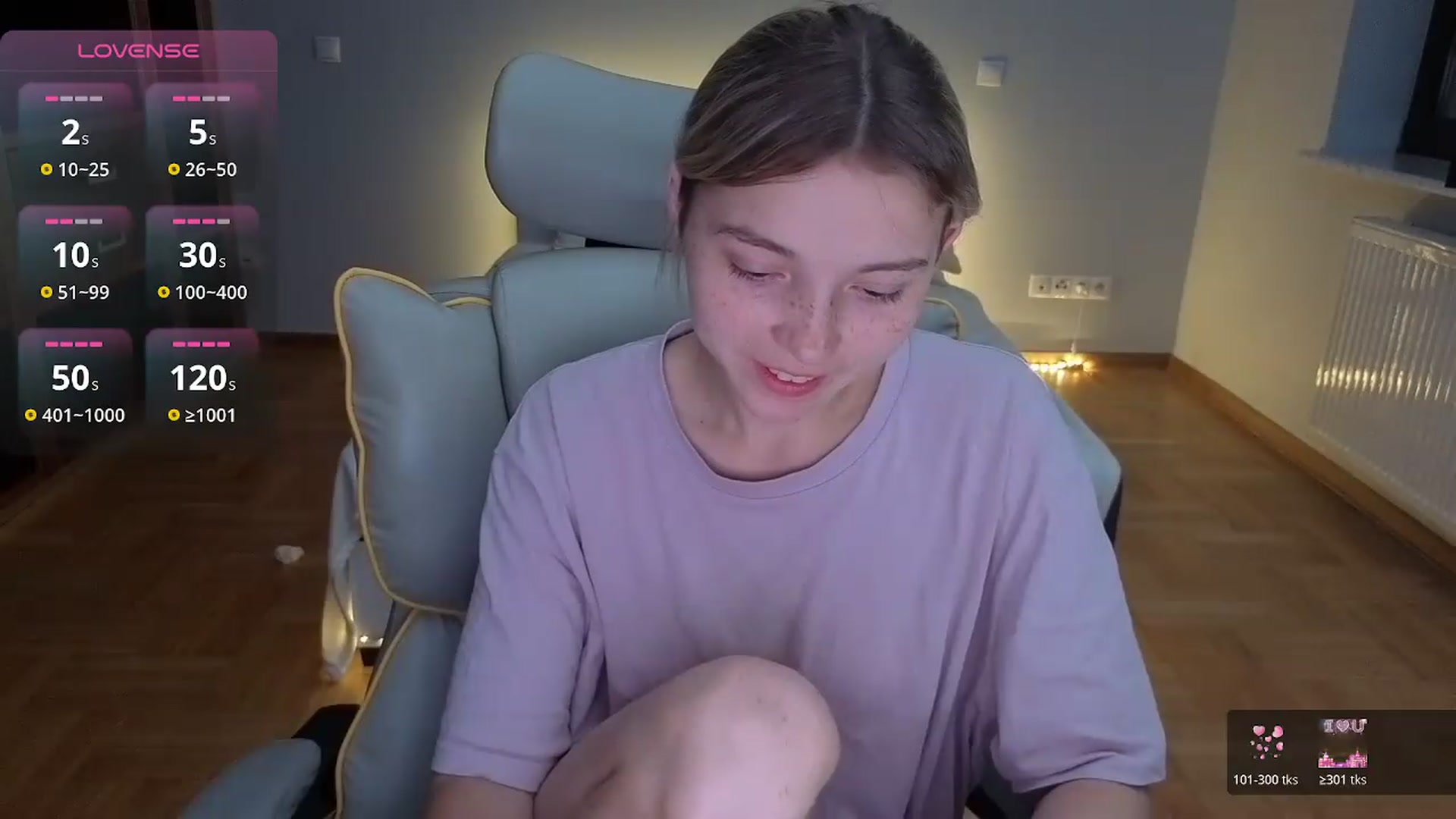 Gallery image thumbnail from Daisyy's myfreecams stream on, 07/31/2026, 20:09 image 13 of 20