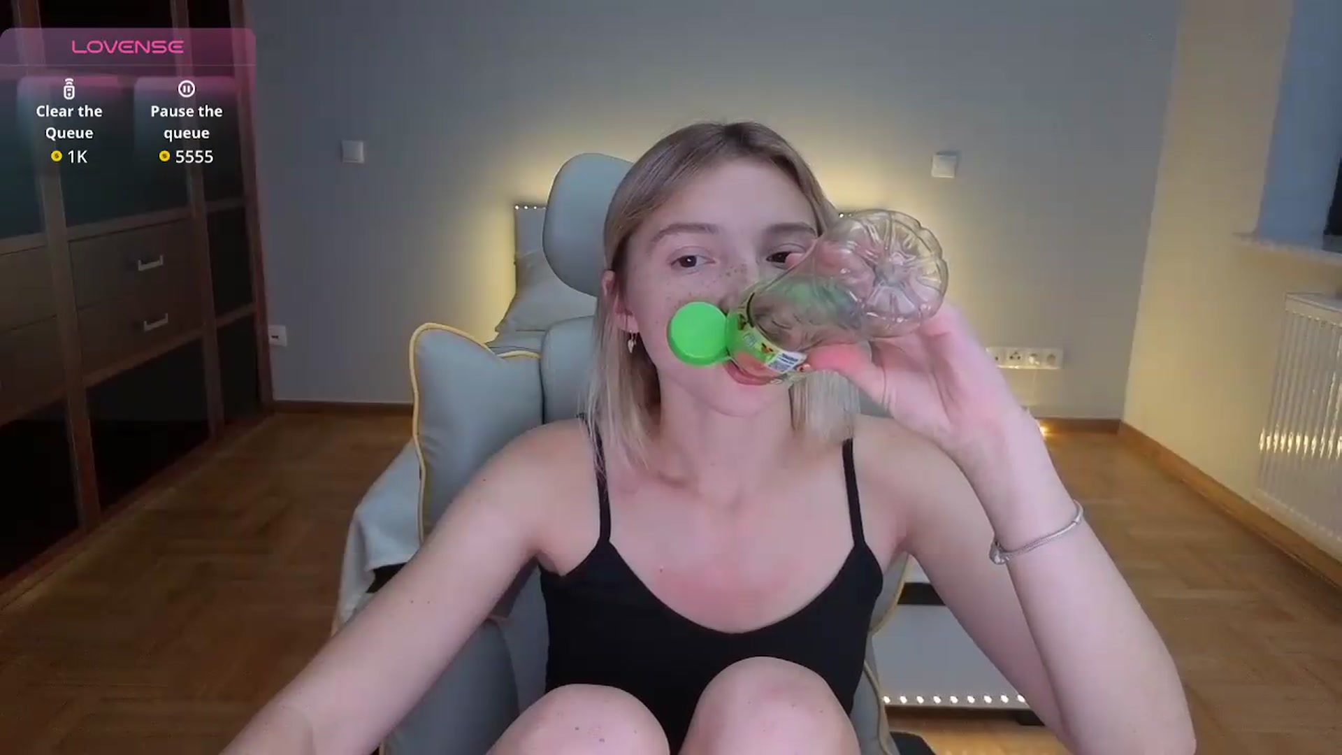 Gallery image thumbnail from Daisyy's myfreecams stream on, 07/31/2026, 21:43 image 7 of 20
